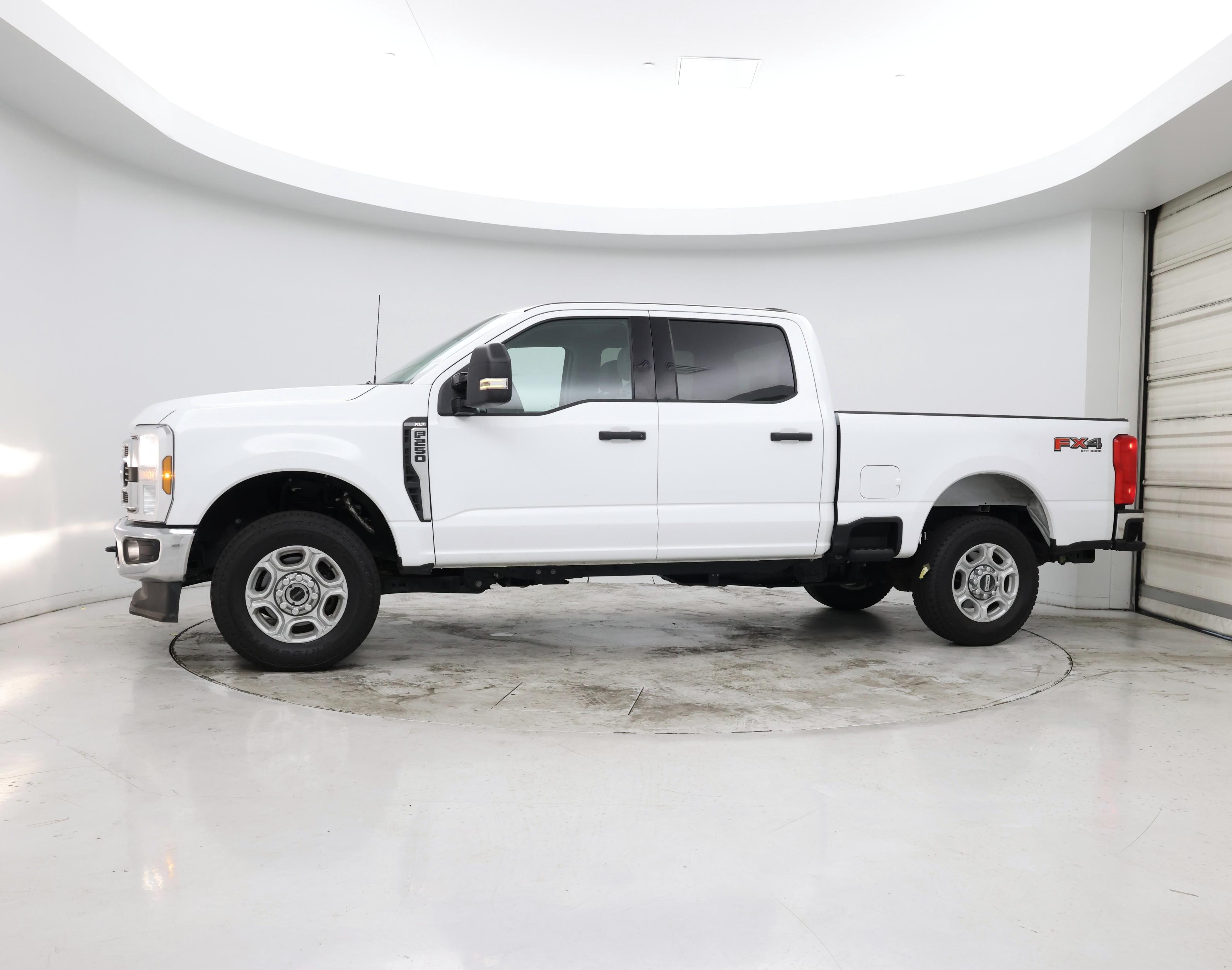 Thumbnail: 2025 Ford F-250 - 4