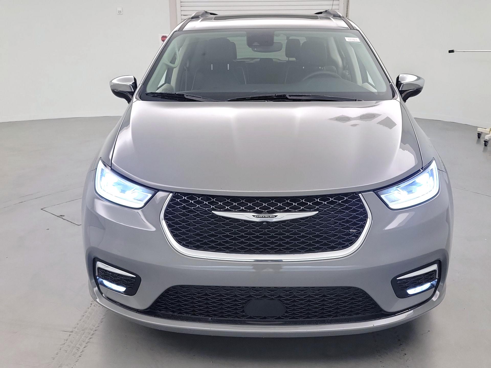 Thumbnail: 2023 Chrysler Pacifica - 2