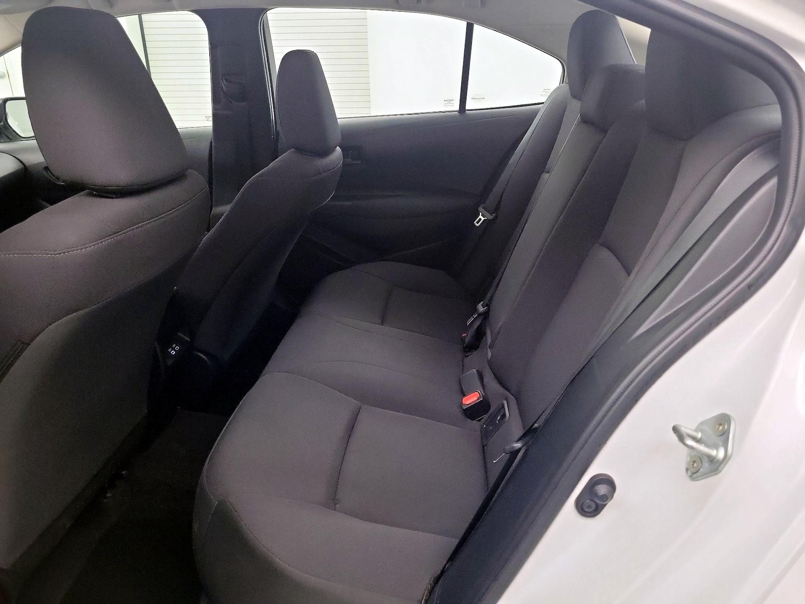 2024 Toyota Corolla LE - Photo 16