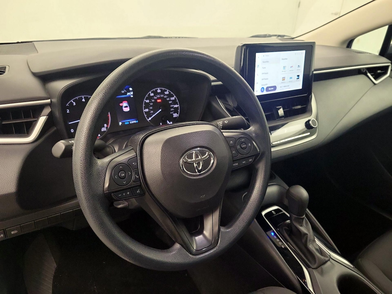 2024 Toyota Corolla LE - Photo 8