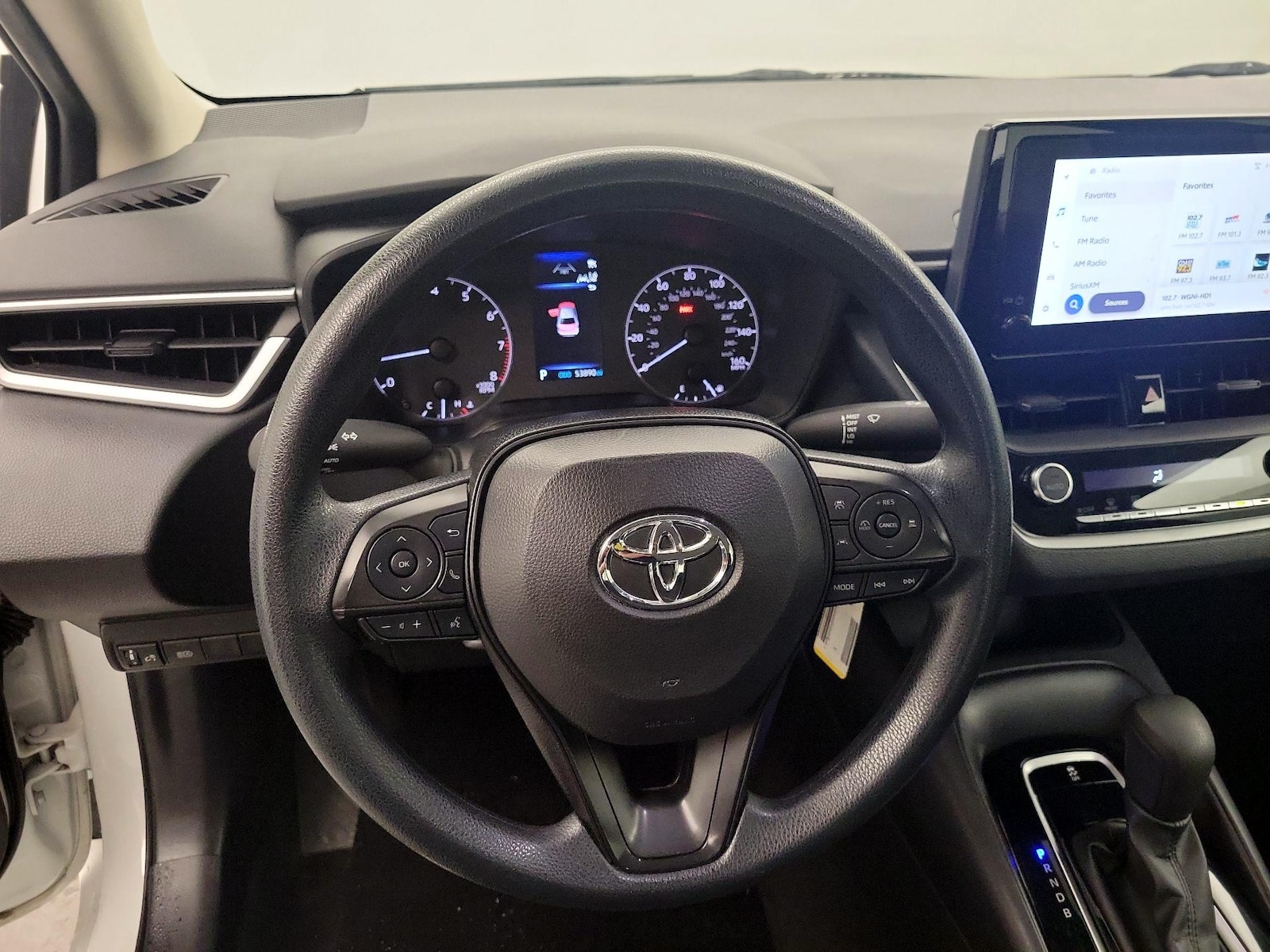 2024 Toyota Corolla LE - Photo 9