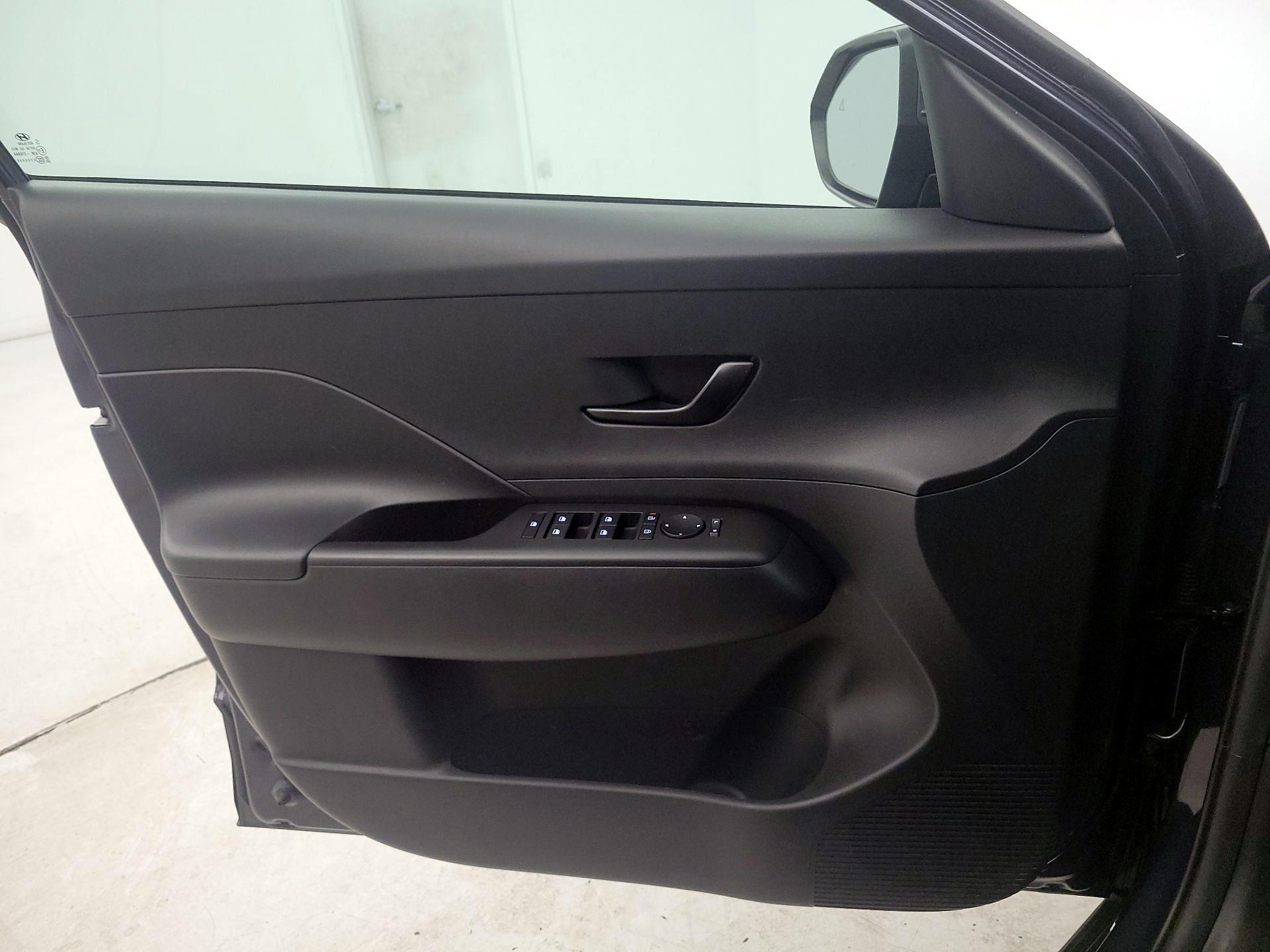 Thumbnail: 2025 Hyundai Kona - 12