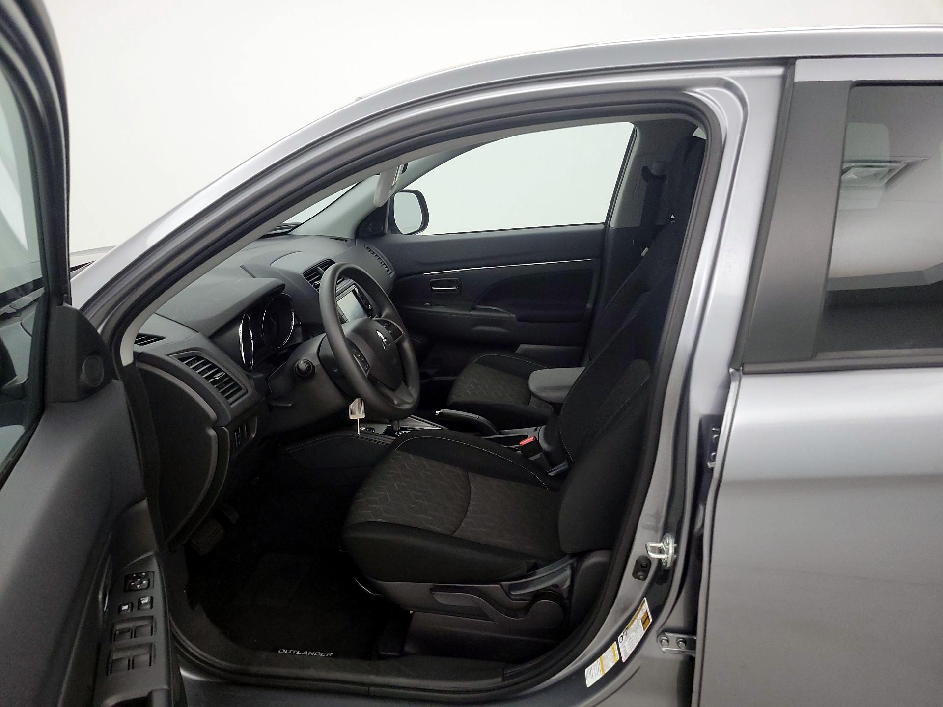 Thumbnail: 2025 Mitsubishi Outlander Sport - 11
