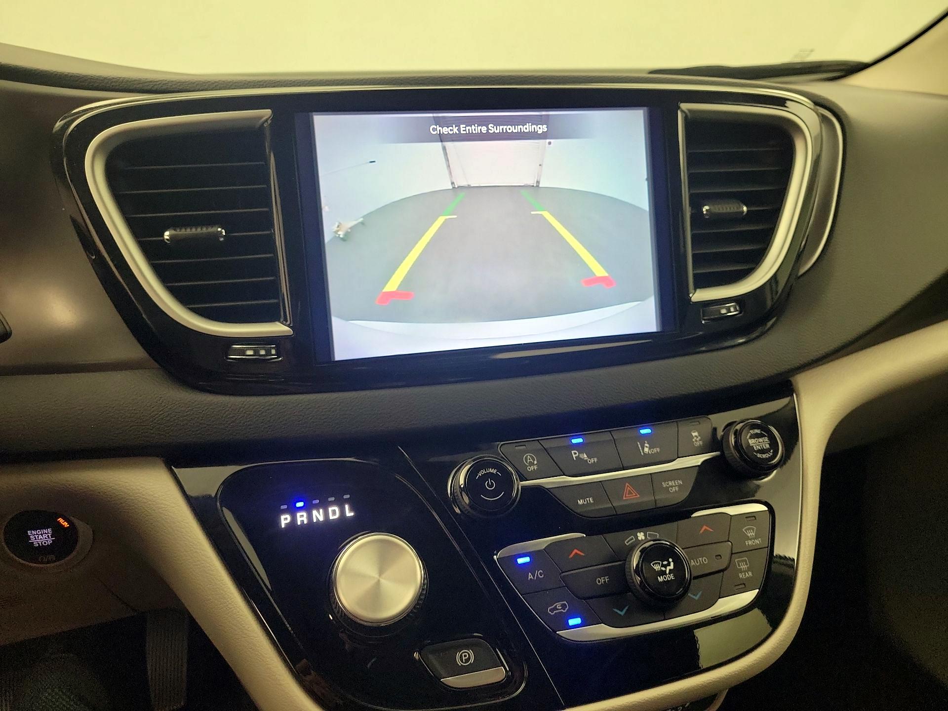 Thumbnail: 2024 Chrysler Pacifica - 13