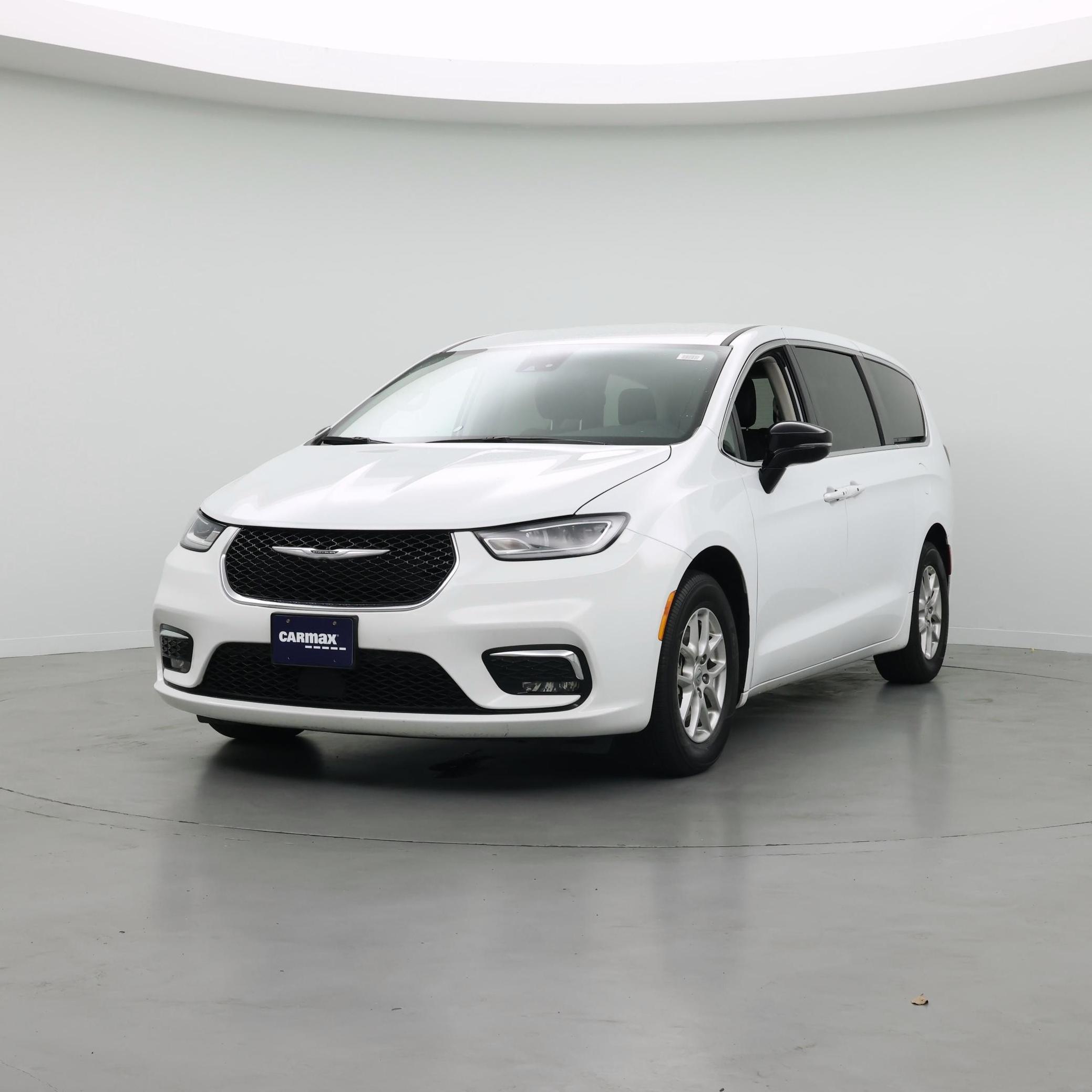 Thumbnail: 2024 Chrysler Pacifica - 4