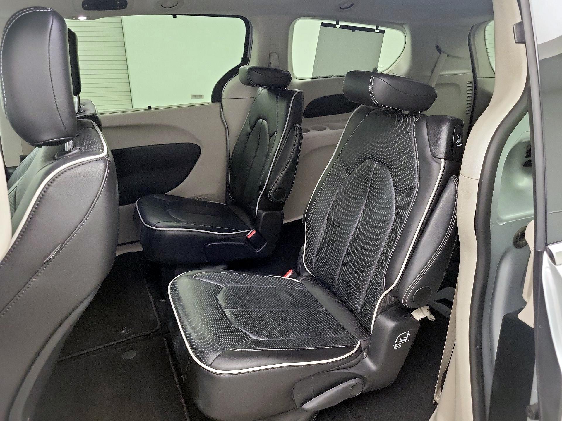 Thumbnail: 2024 Chrysler Pacifica - 19