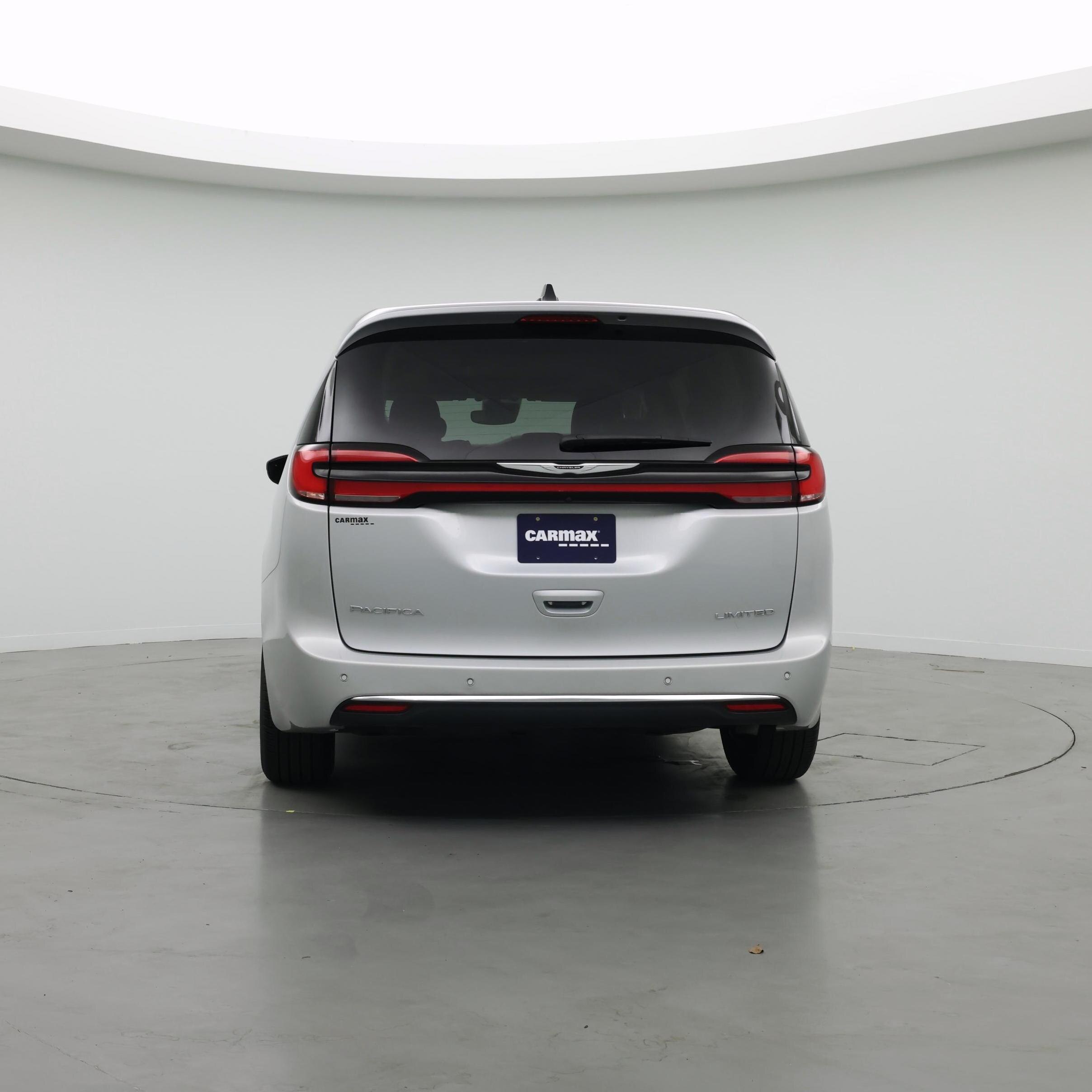 Thumbnail: 2024 Chrysler Pacifica - 6