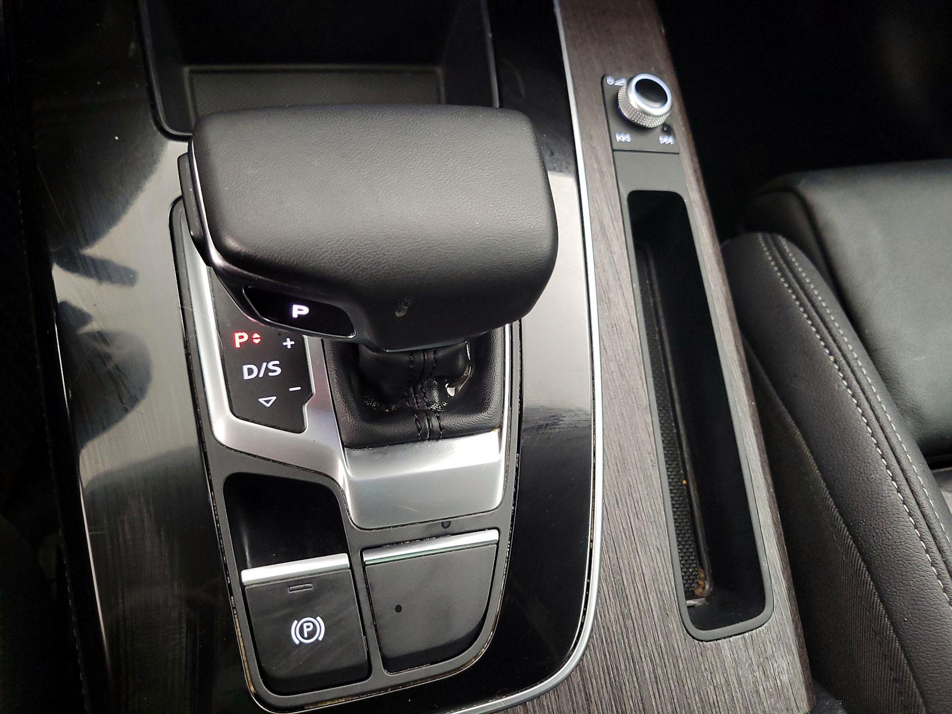 Thumbnail: 2024 Audi Q5 - 17