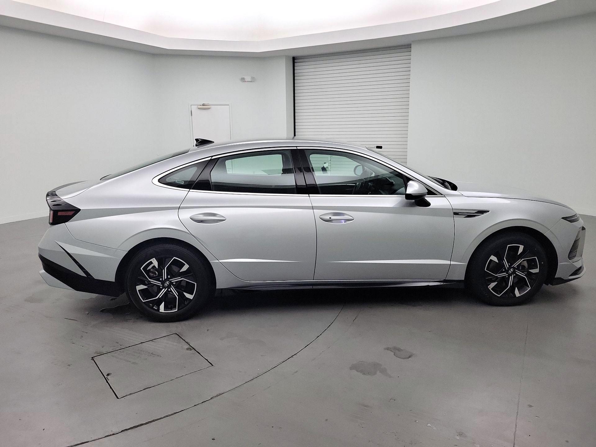 Thumbnail: 2025 Hyundai Sonata - 4