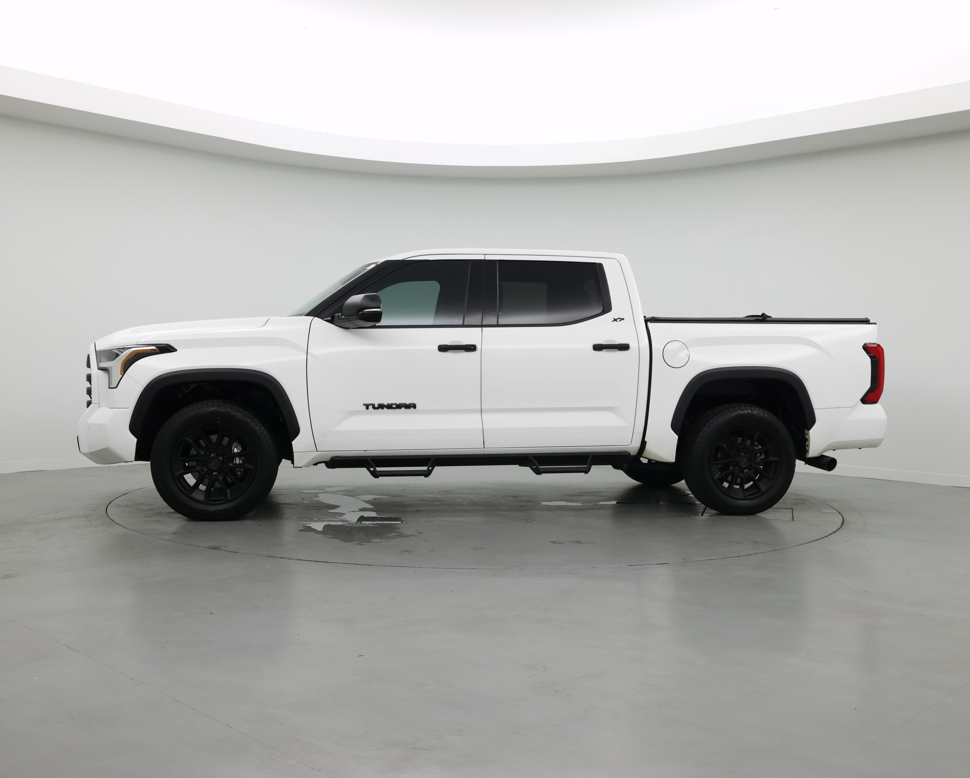 Thumbnail: 2023 Toyota Tundra - 3