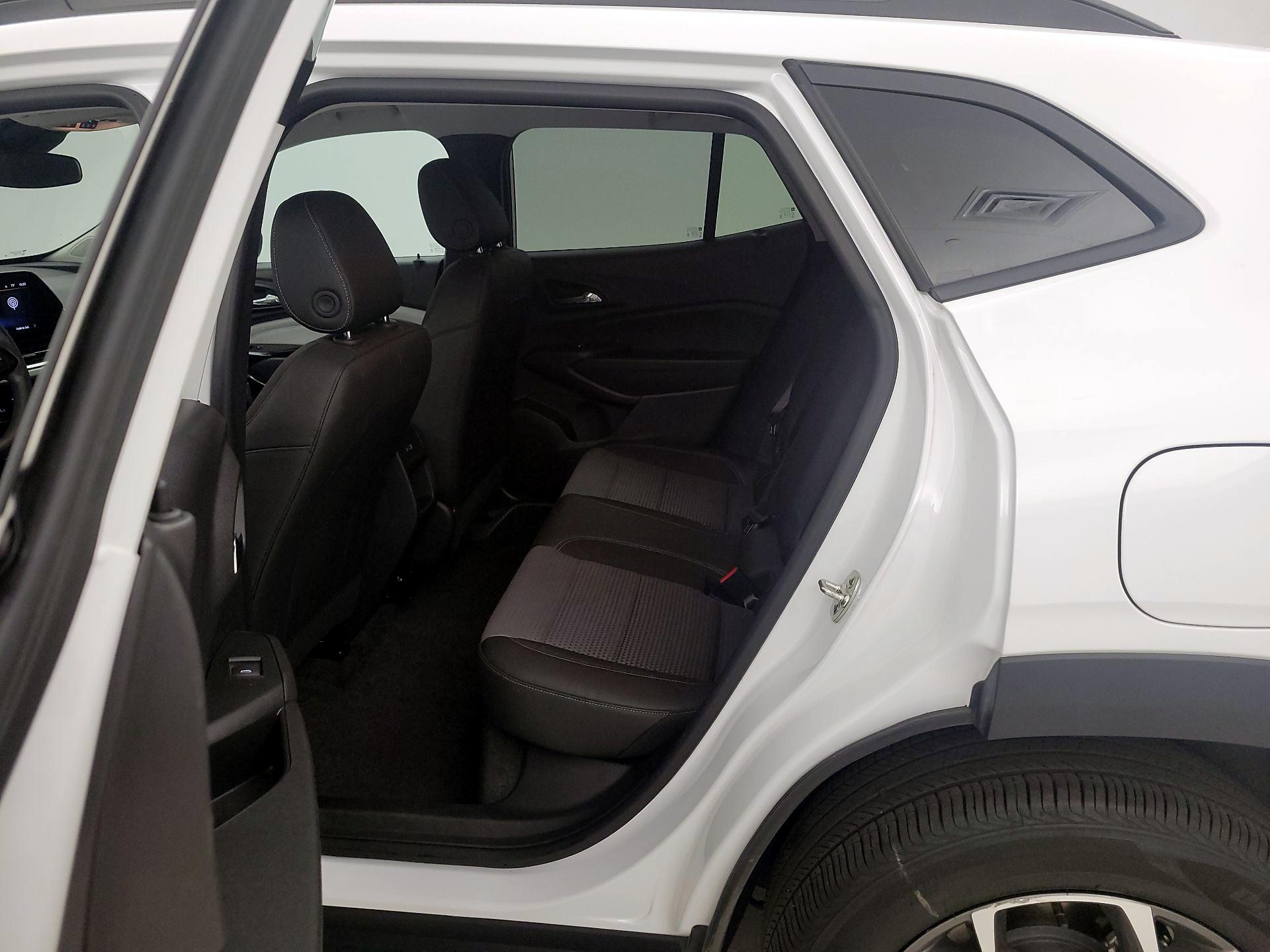 Thumbnail: 2025 Chevrolet Trax - 17