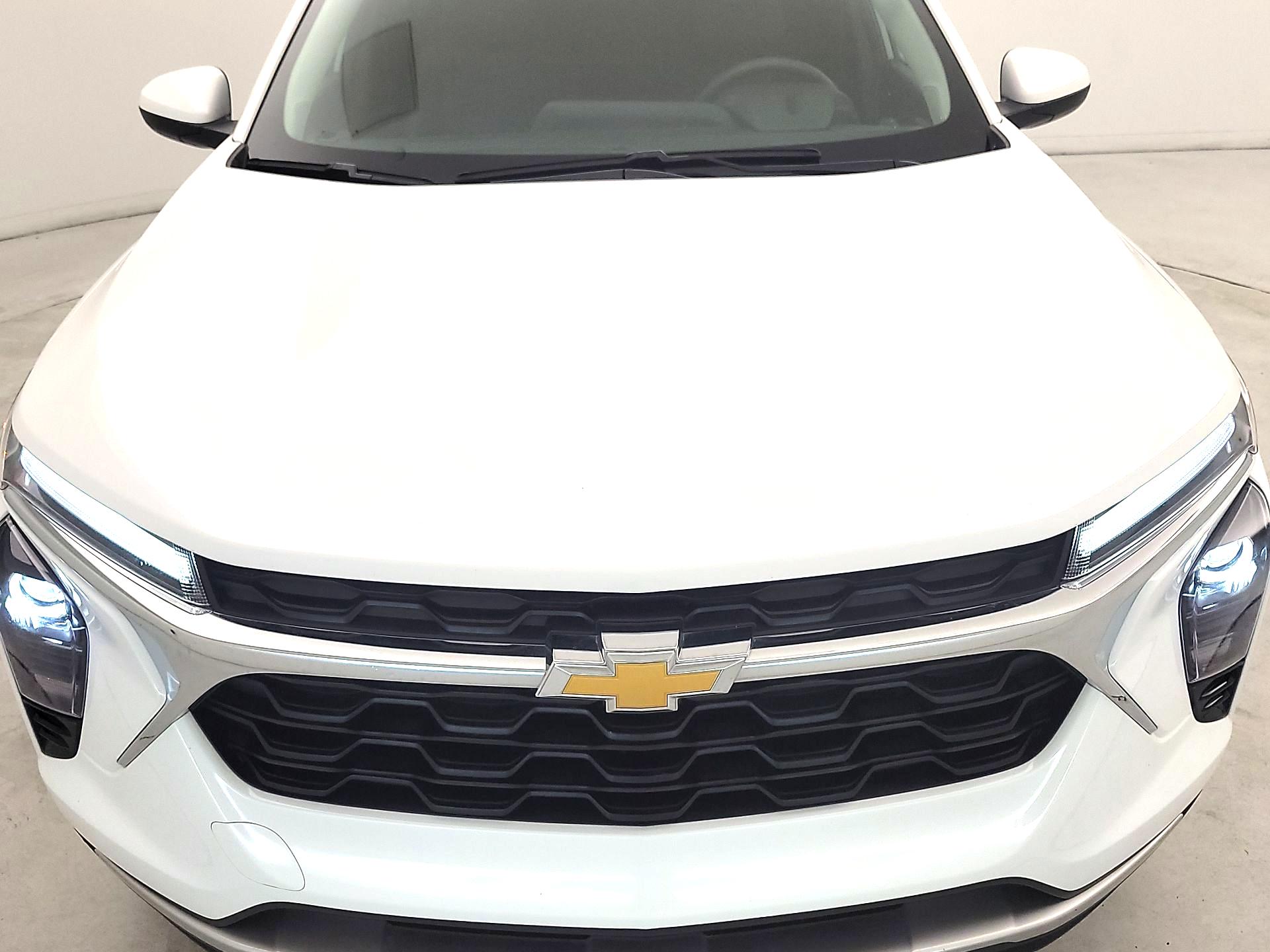 Thumbnail: 2025 Chevrolet Trax - 2