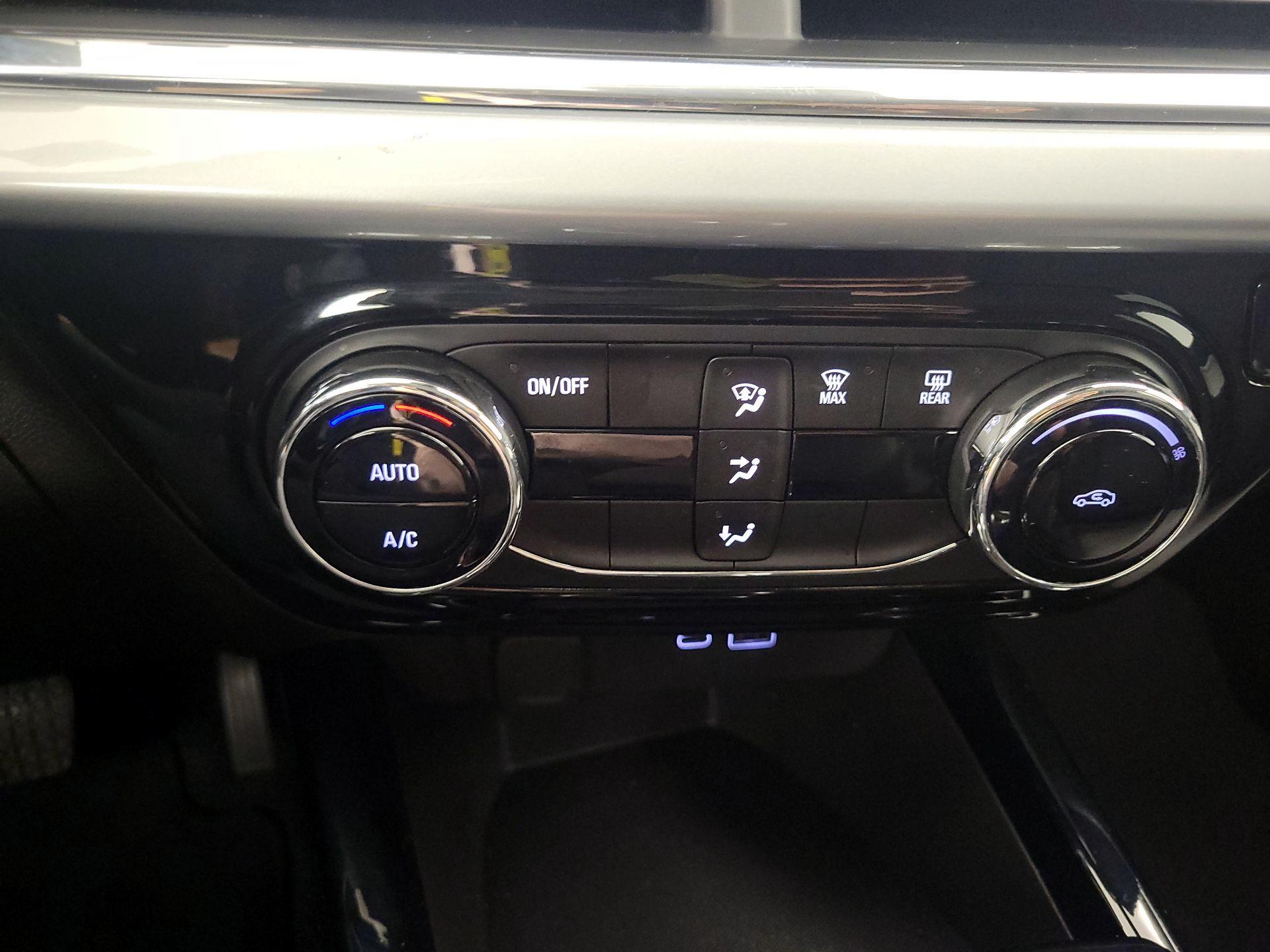 Thumbnail: 2025 Chevrolet Trax - 17