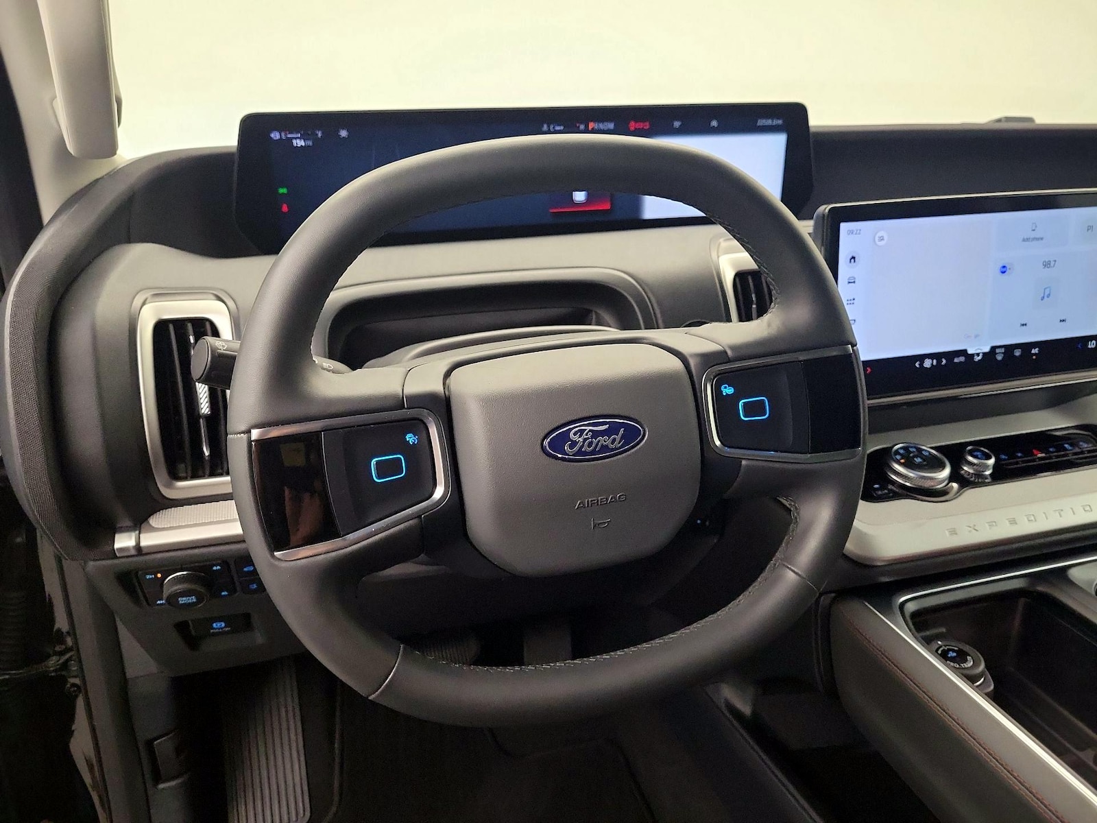 2025 Ford Expedition Active - Photo 11