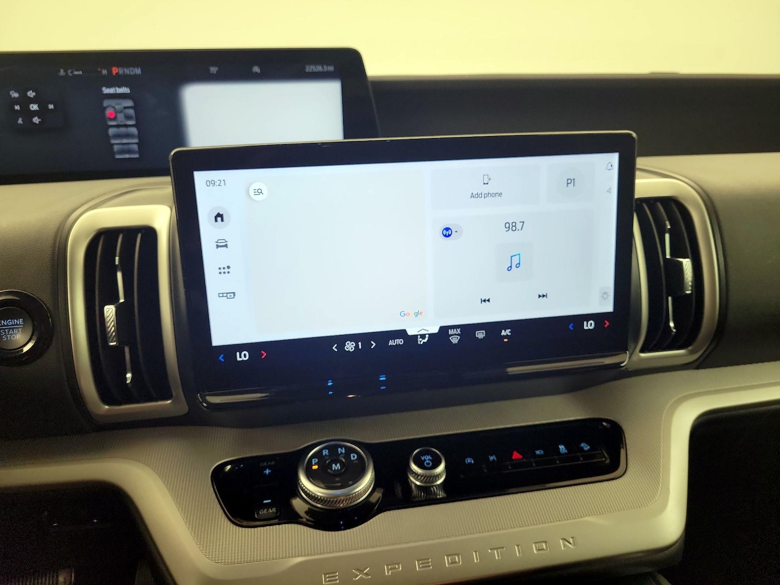 2025 Ford Expedition Active - Photo 15