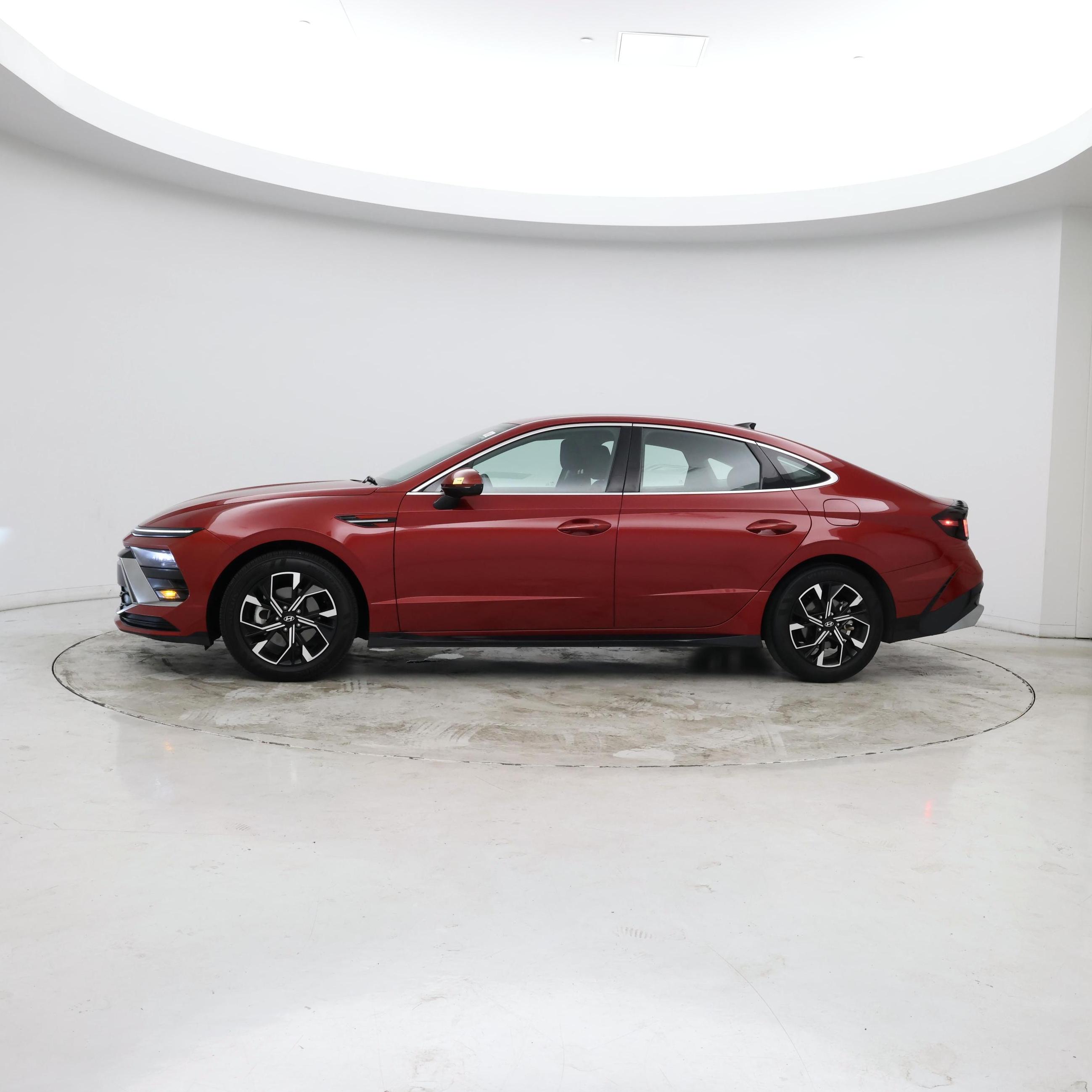 Thumbnail: 2025 Hyundai Sonata - 2