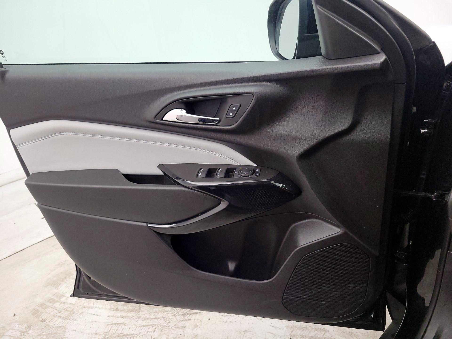 Thumbnail: 2025 Chevrolet Trax - 12
