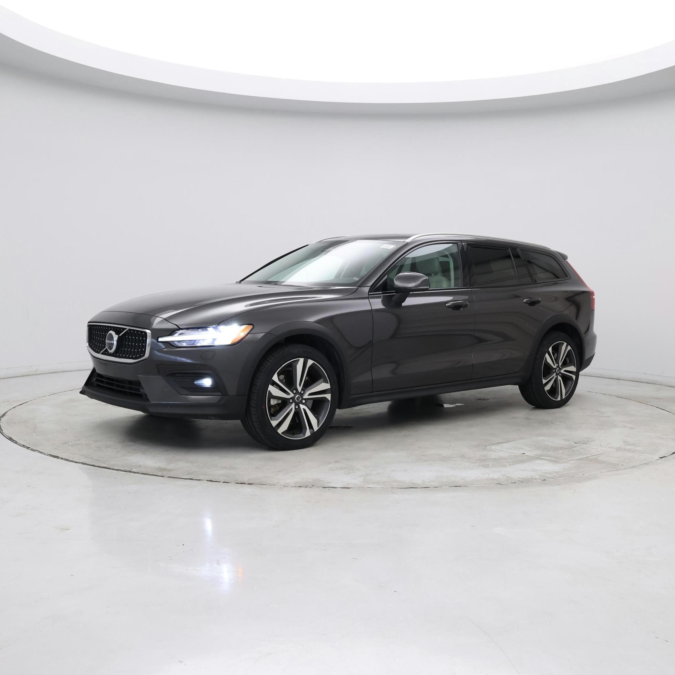 Thumbnail: 2025 Volvo S60 - 3