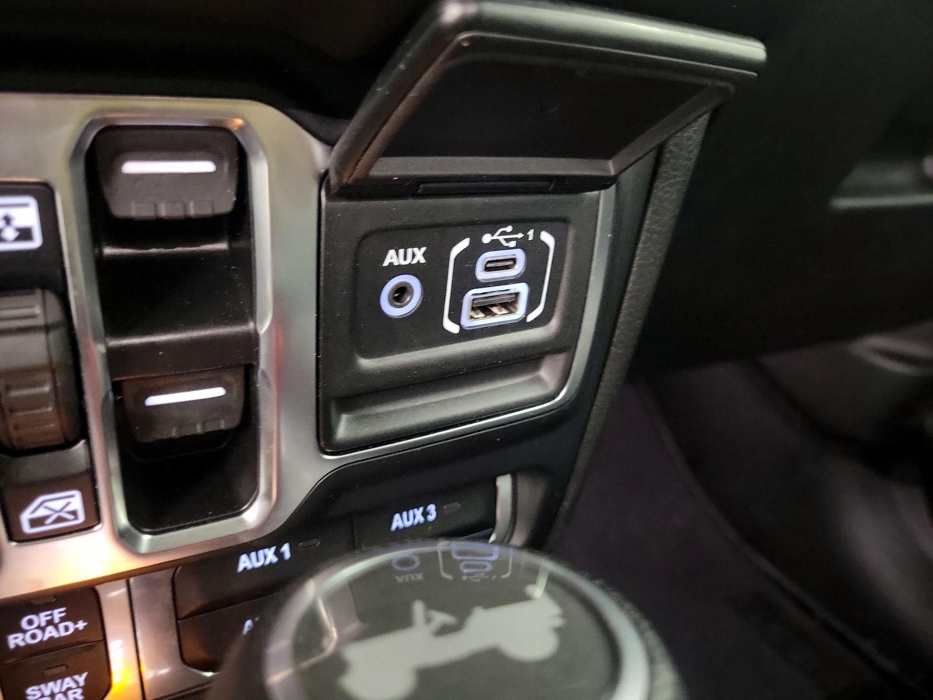 Thumbnail: 2025 Jeep Wrangler - 18