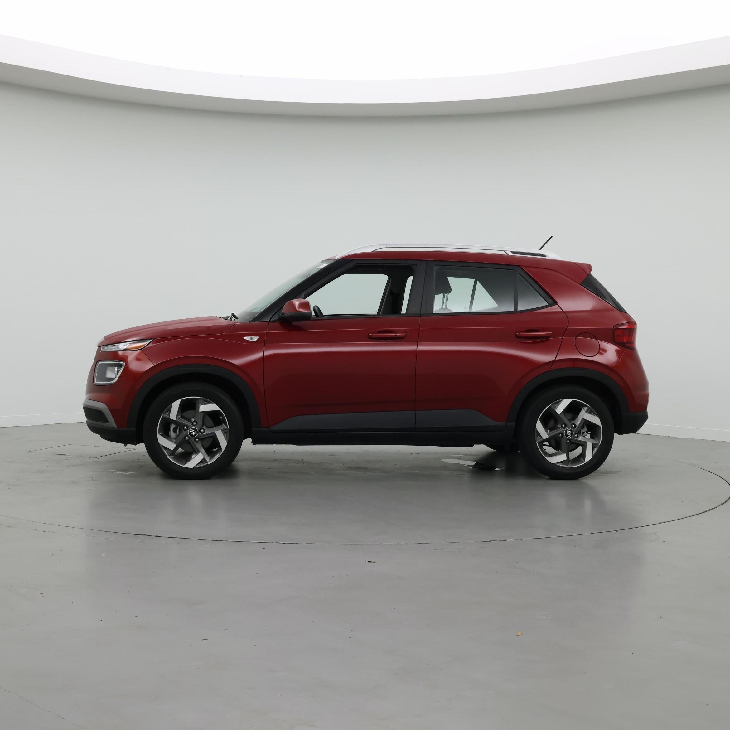 Thumbnail: 2024 Hyundai Venue - 3