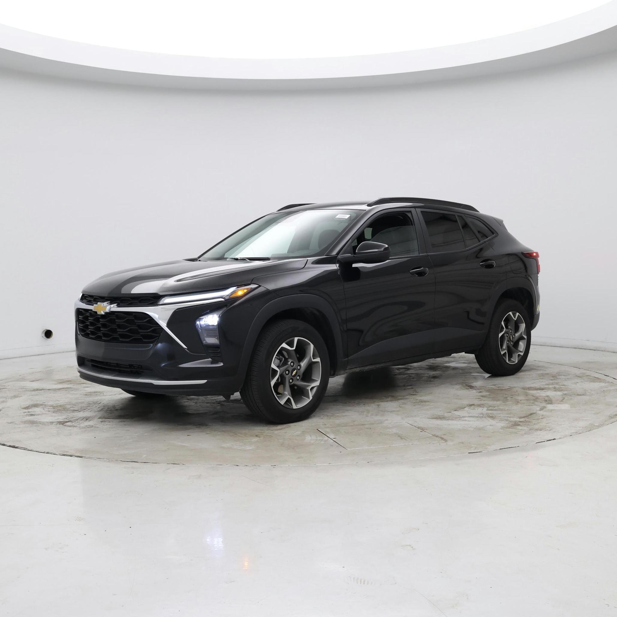 Thumbnail: 2025 Chevrolet Trax - 3