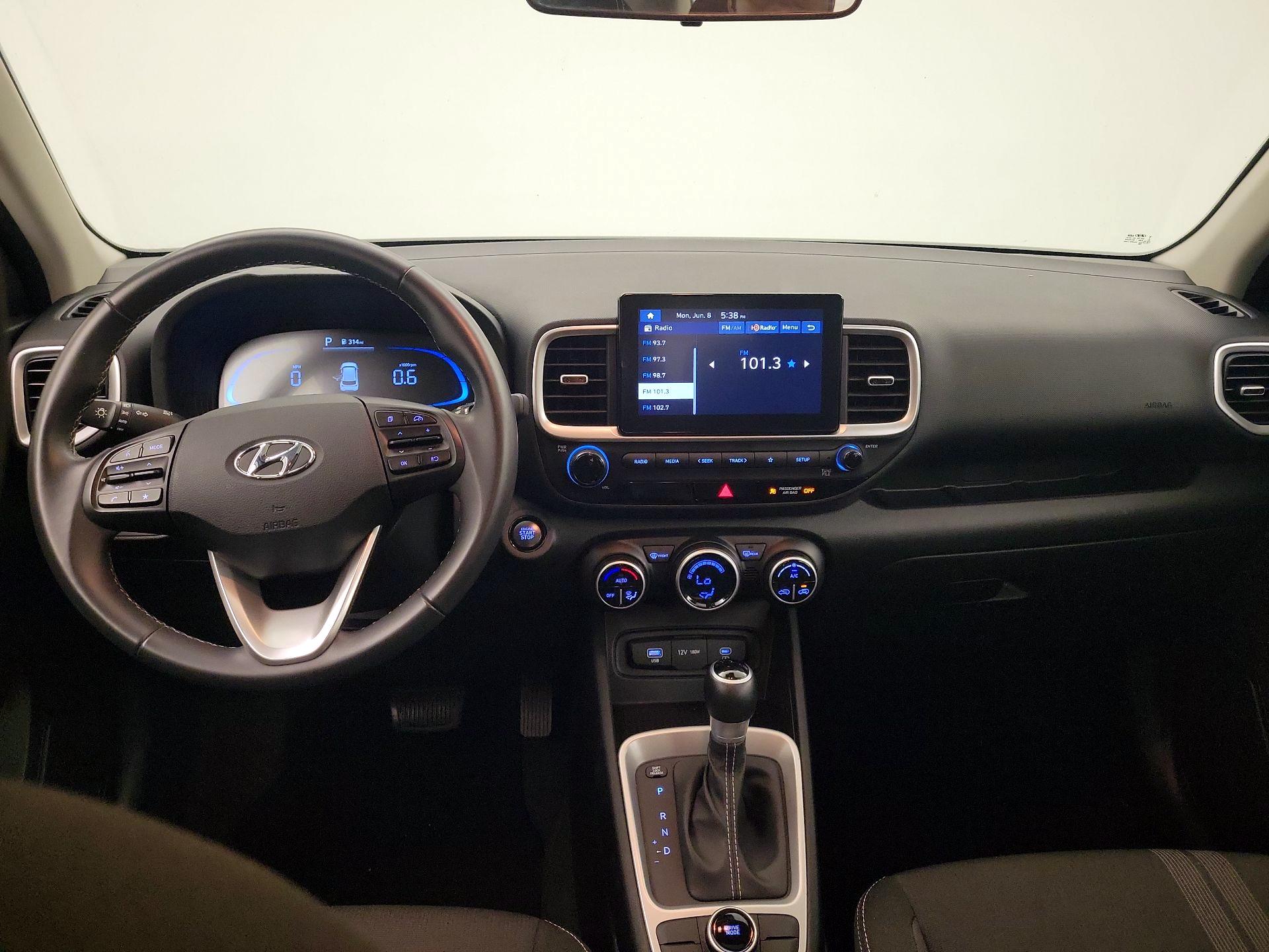 Thumbnail: 2025 Hyundai Venue - 9
