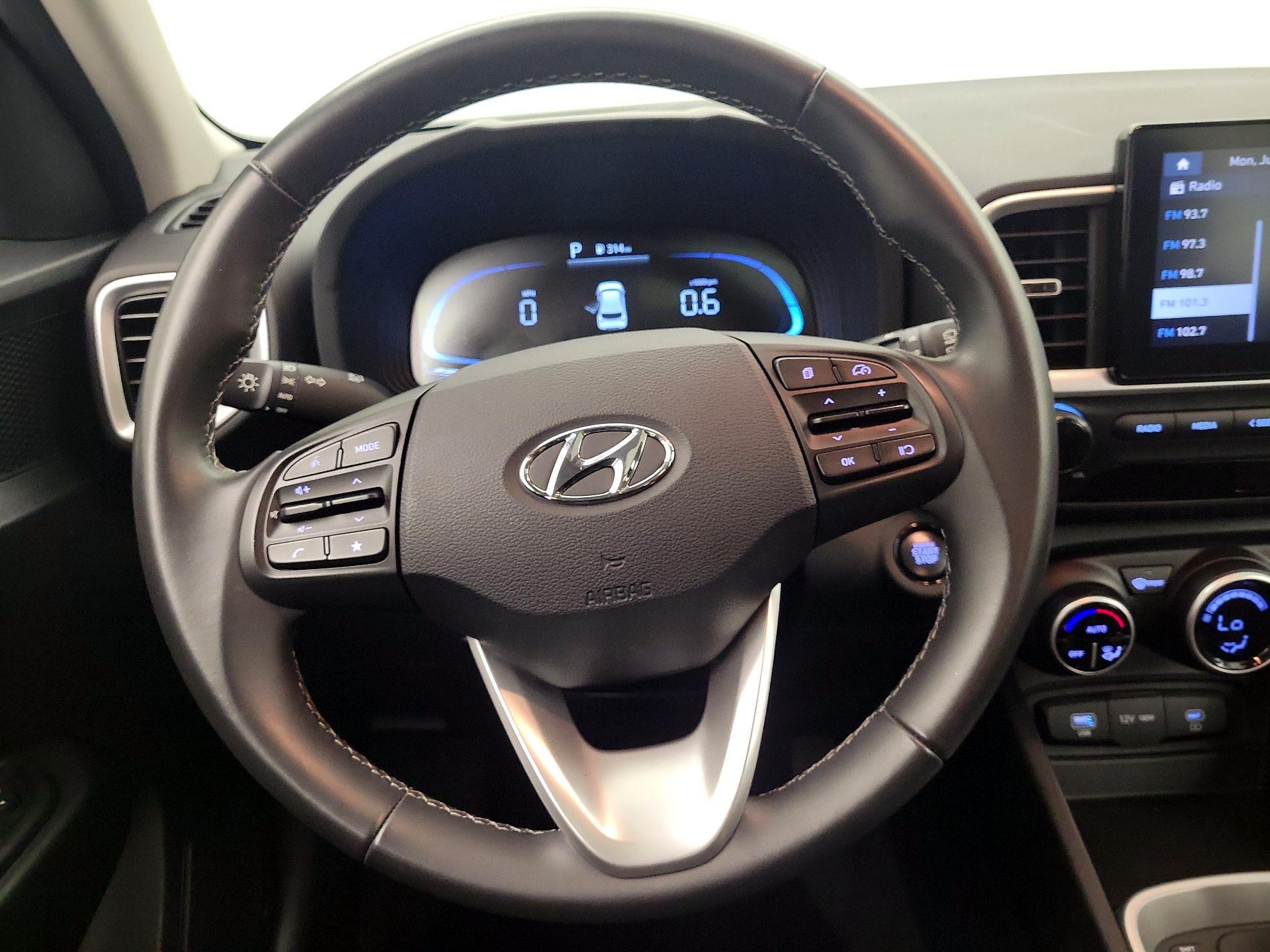 Thumbnail: 2025 Hyundai Venue - 10