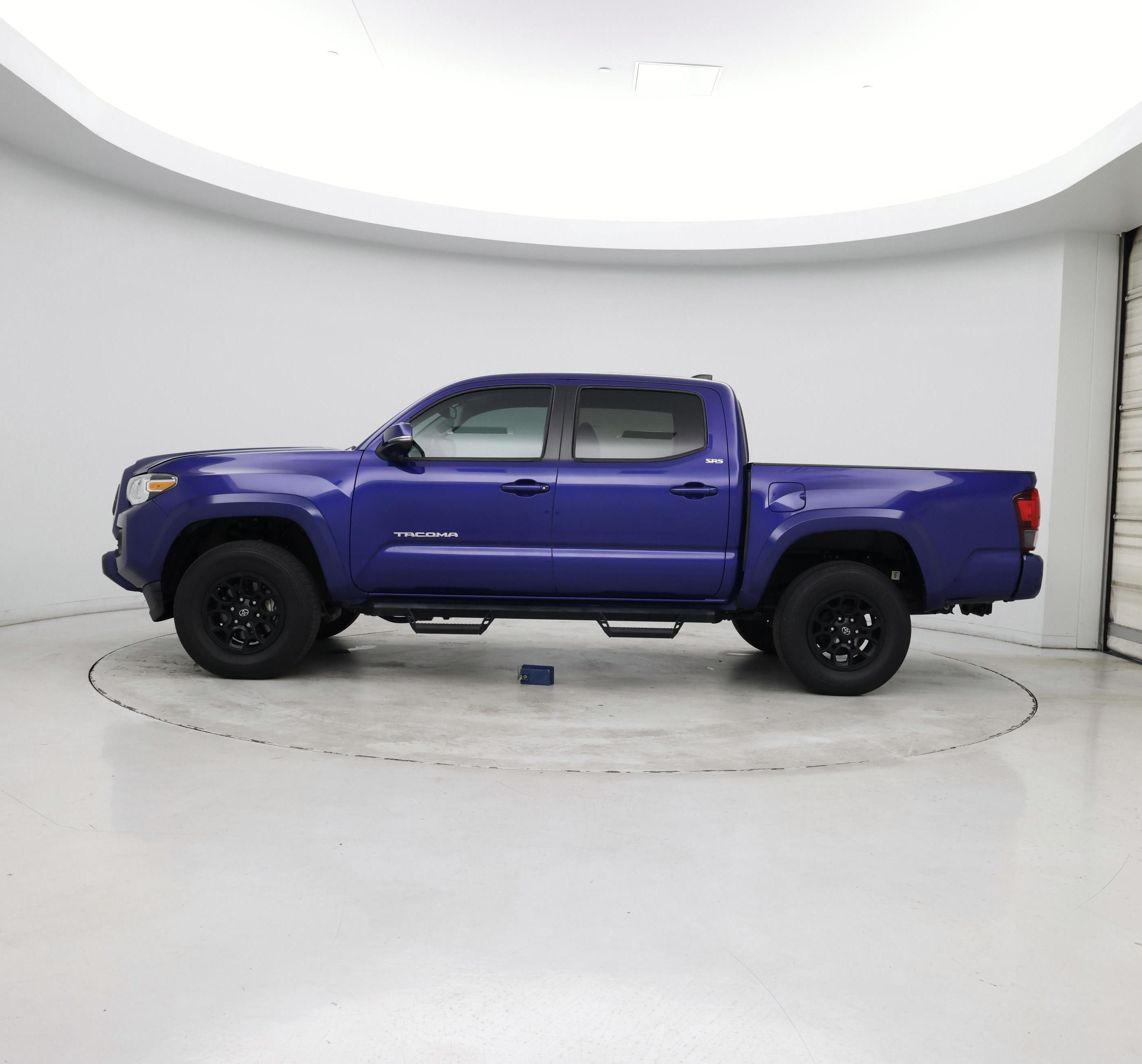 Thumbnail: 2022 Toyota Tacoma - 3