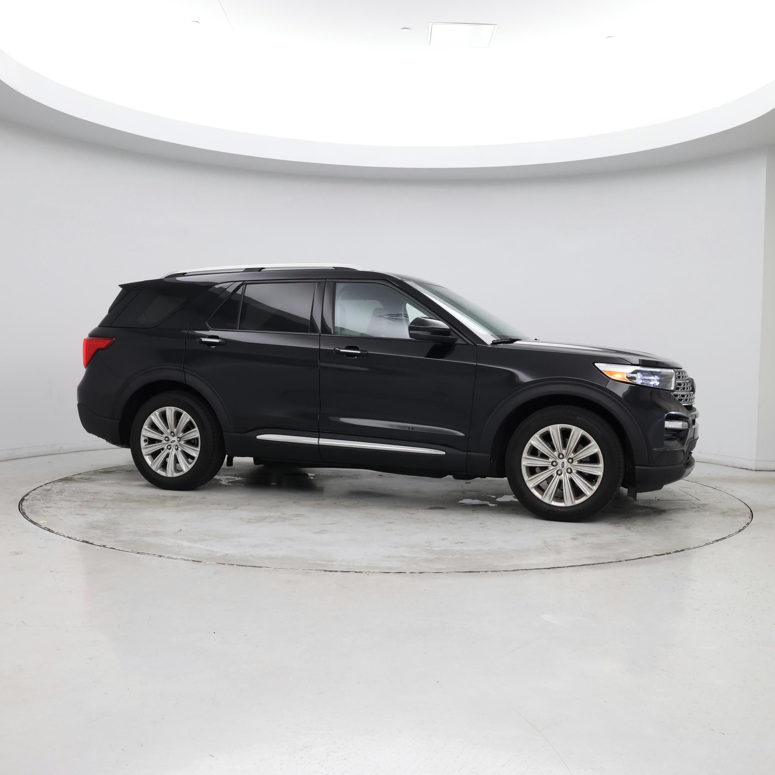 Thumbnail: 2023 Ford Explorer - 7