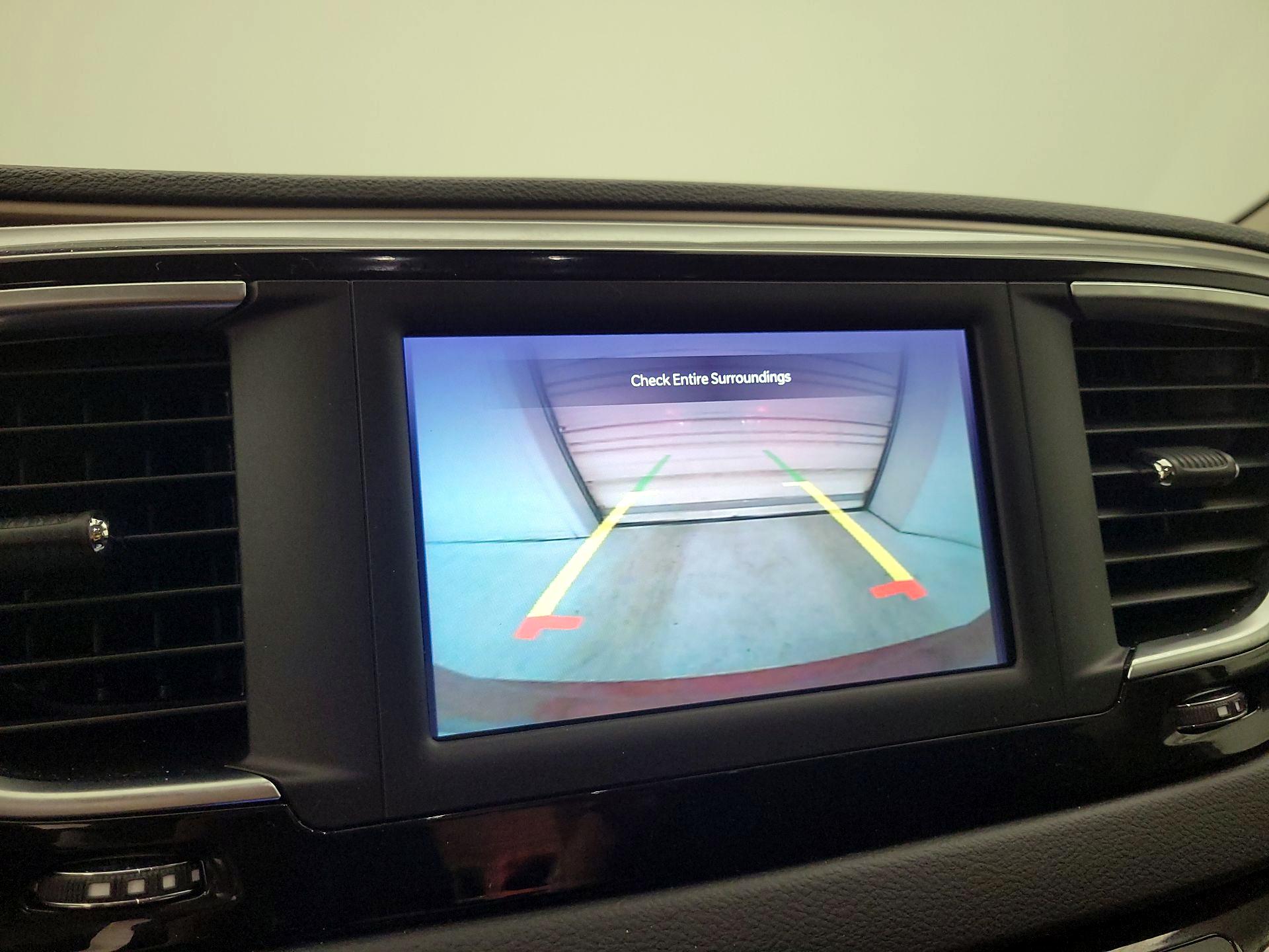 Thumbnail: 2023 Chrysler Voyager - 14