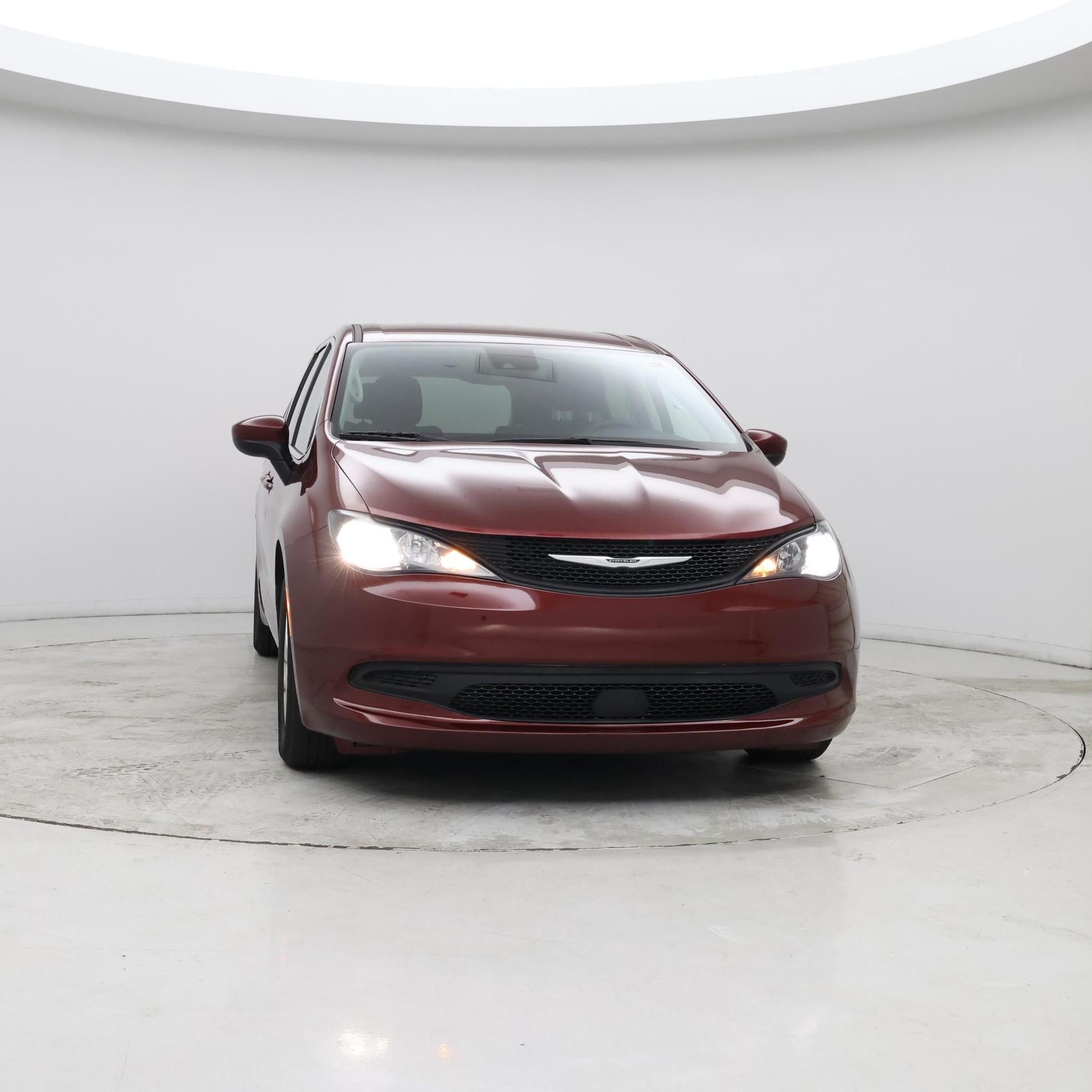 Thumbnail: 2023 Chrysler Voyager - 4