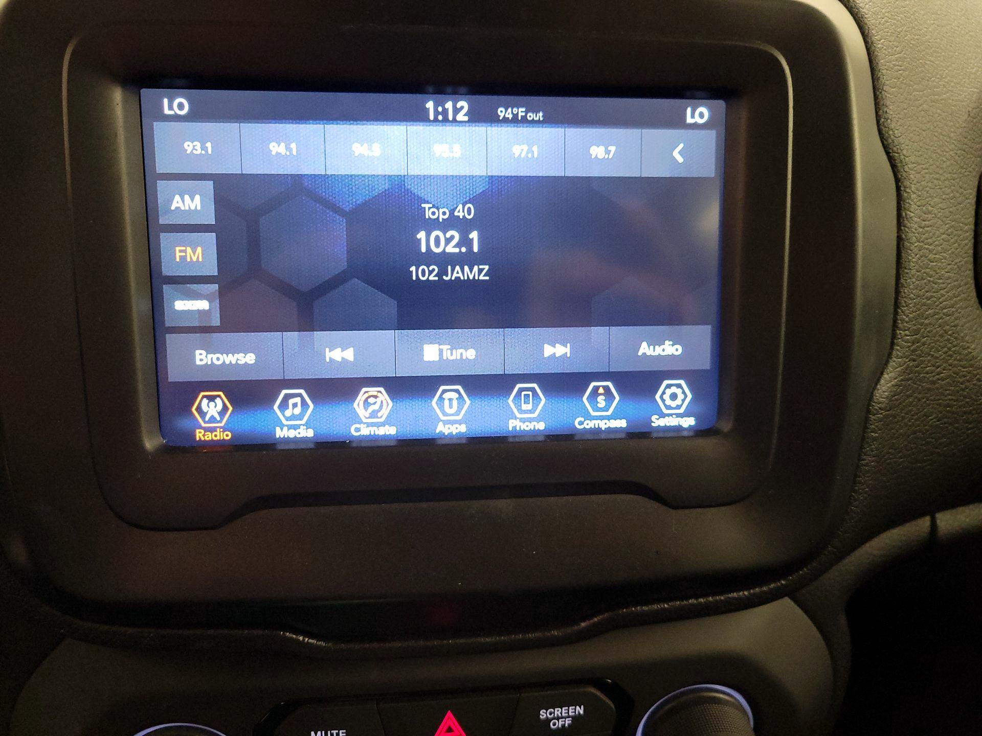 Thumbnail: 2018 Jeep Renegade - 15