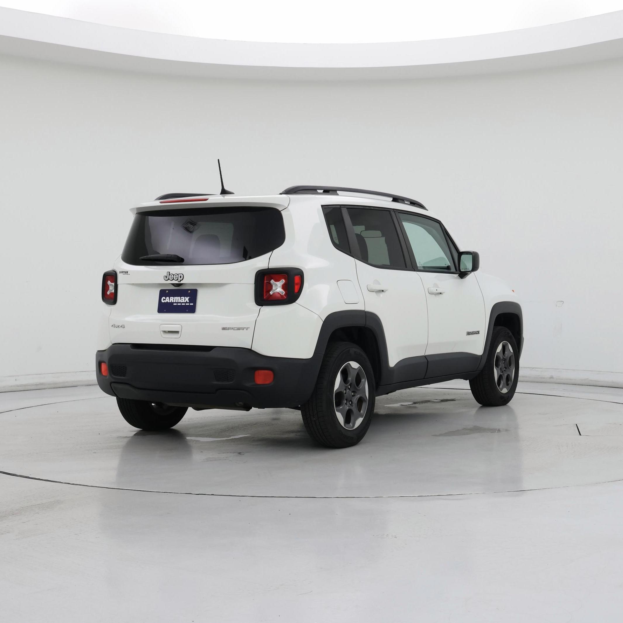 Thumbnail: 2018 Jeep Renegade - 8
