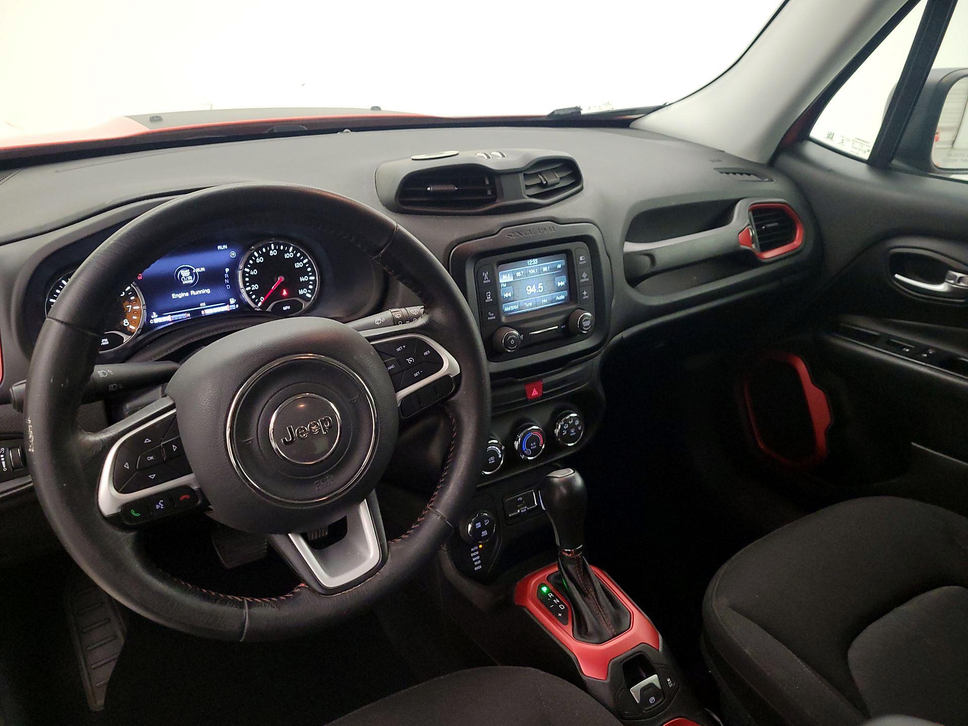 Thumbnail: 2017 Jeep Renegade - 9