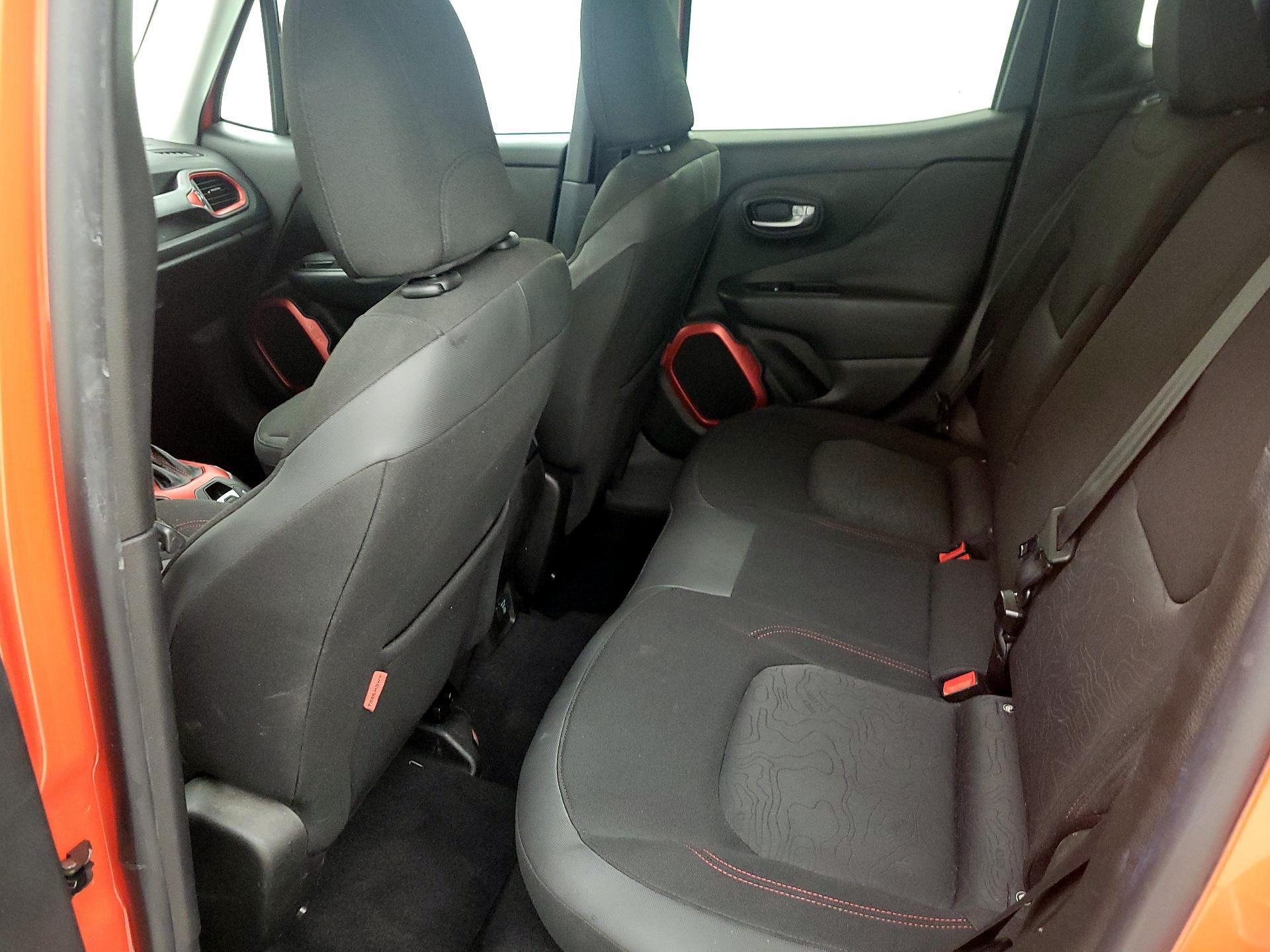 Thumbnail: 2017 Jeep Renegade - 19