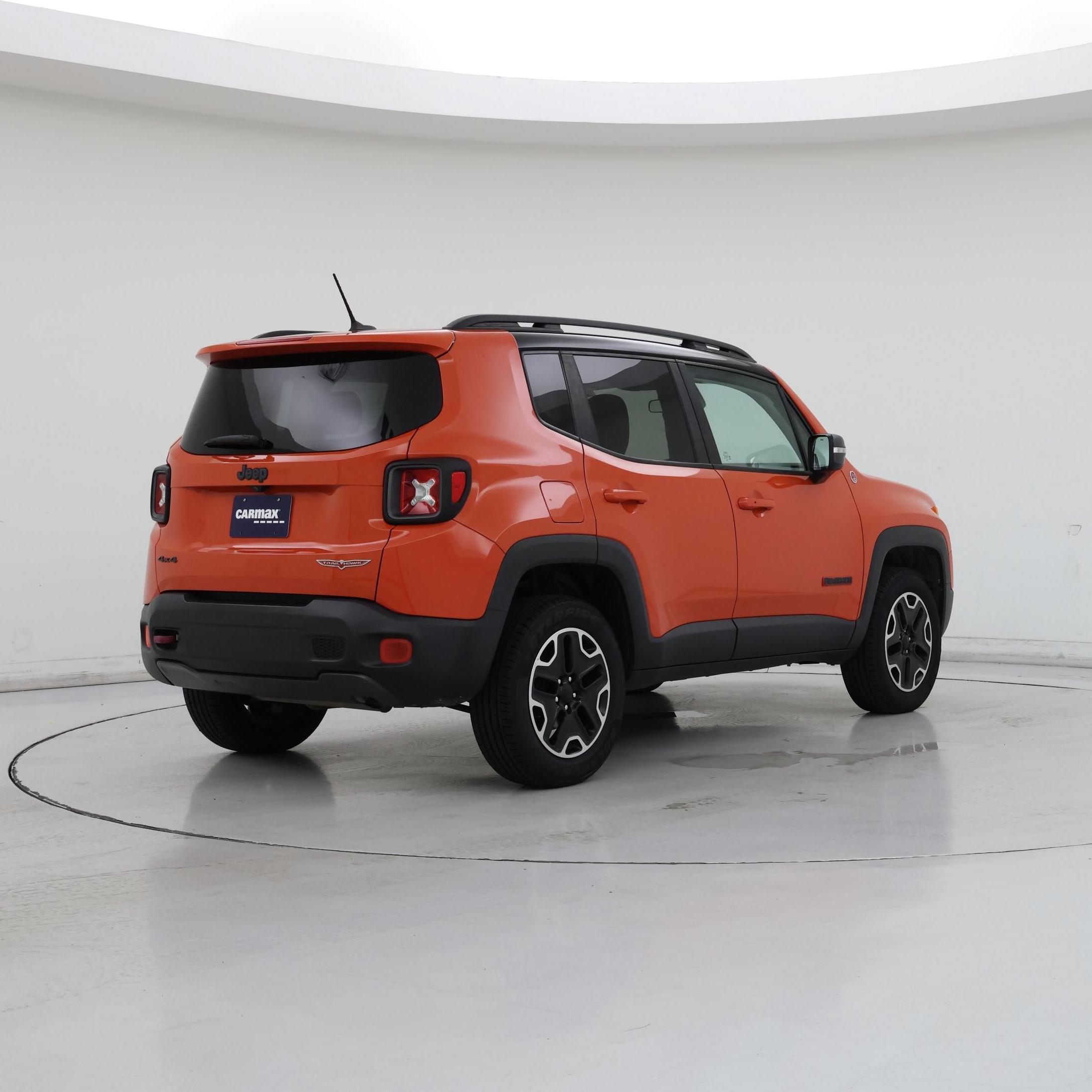 Thumbnail: 2017 Jeep Renegade - 8