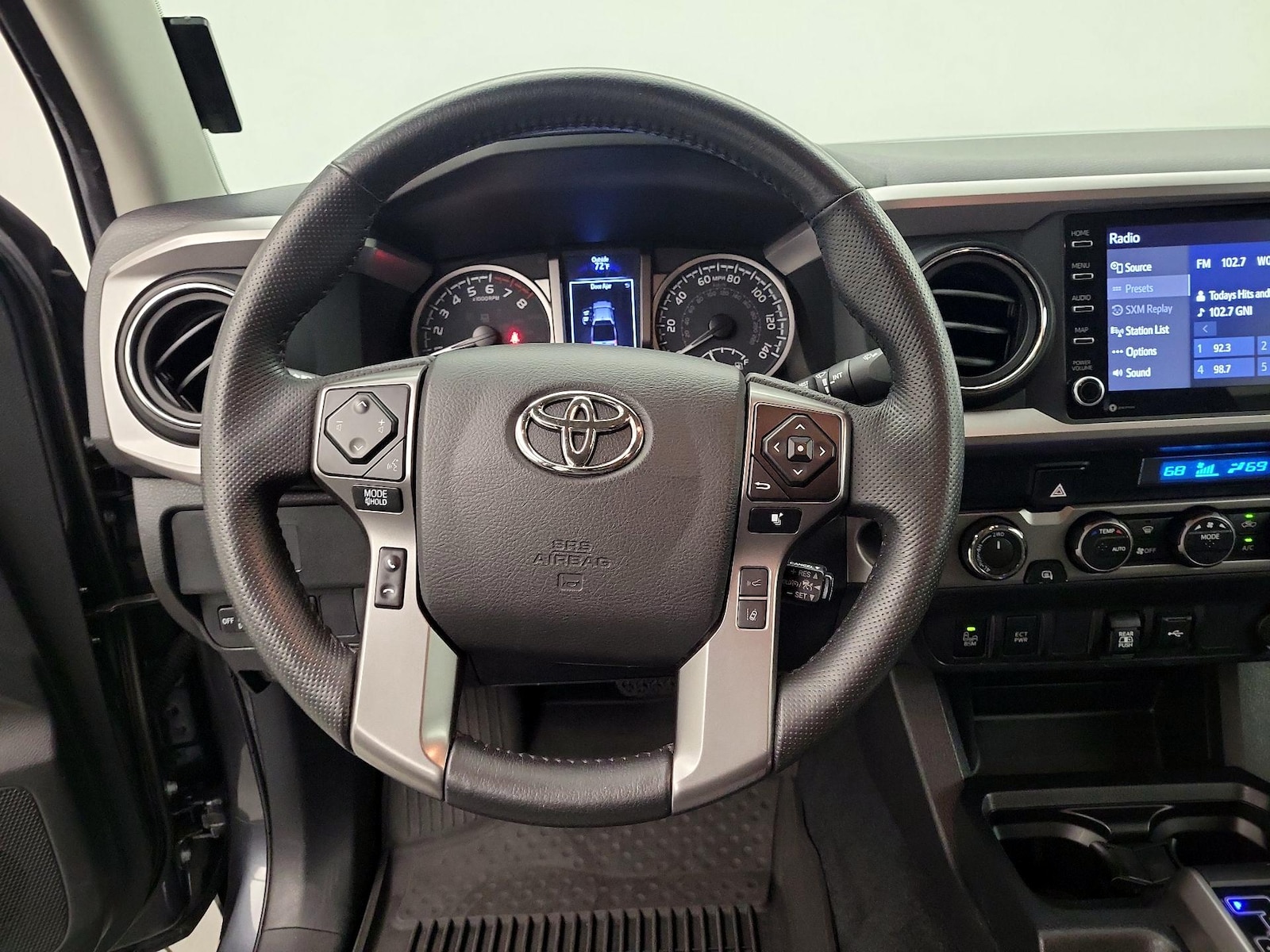 2023 Toyota Tacoma SR5 - Photo 11