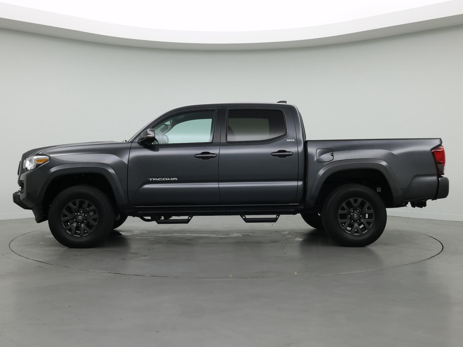 2023 Toyota Tacoma SR5 - Photo 4