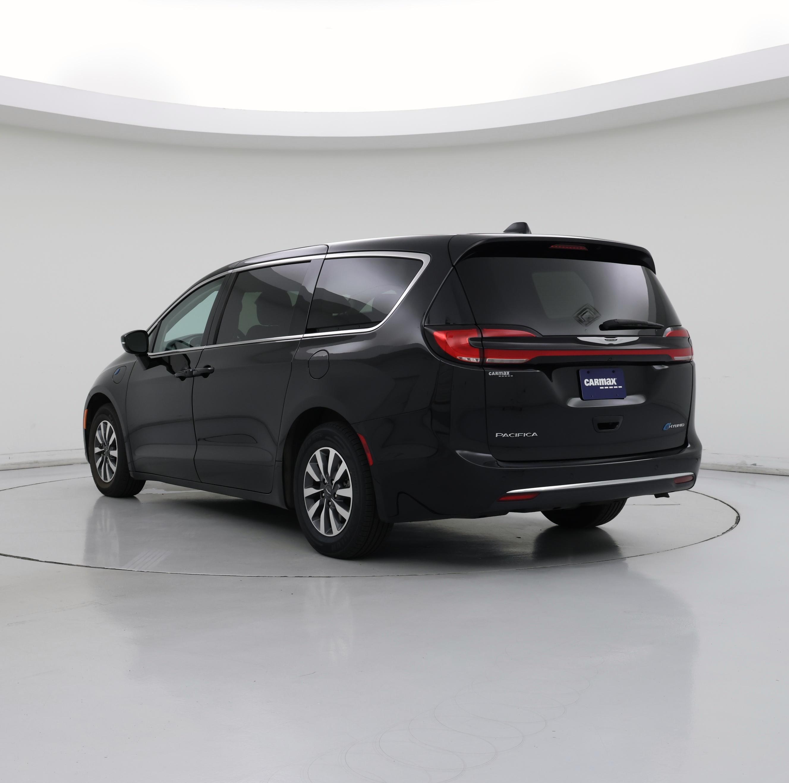 Thumbnail: 2024 Chrysler Pacifica - 2