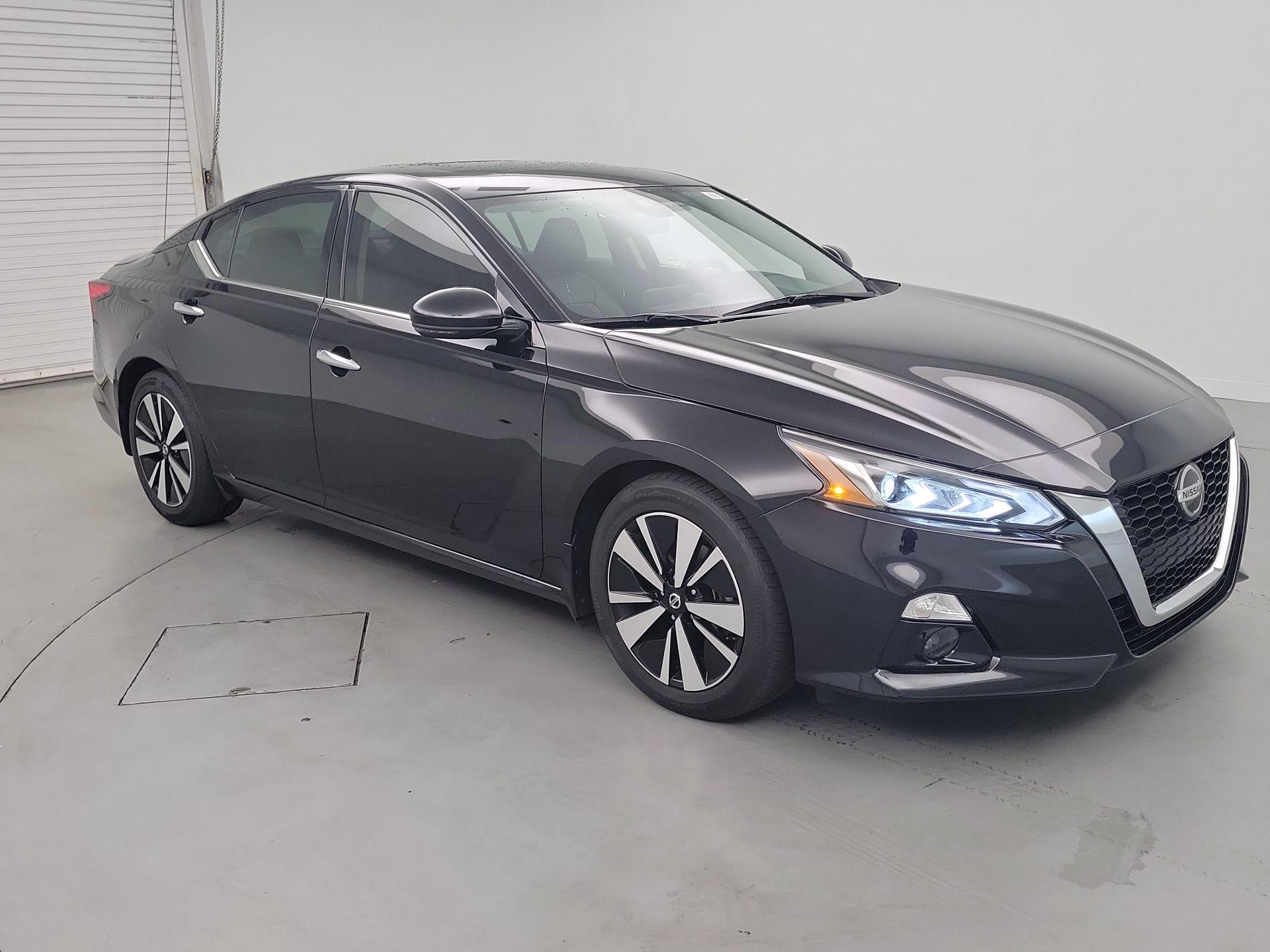 Thumbnail: 2021 Nissan Altima - 1