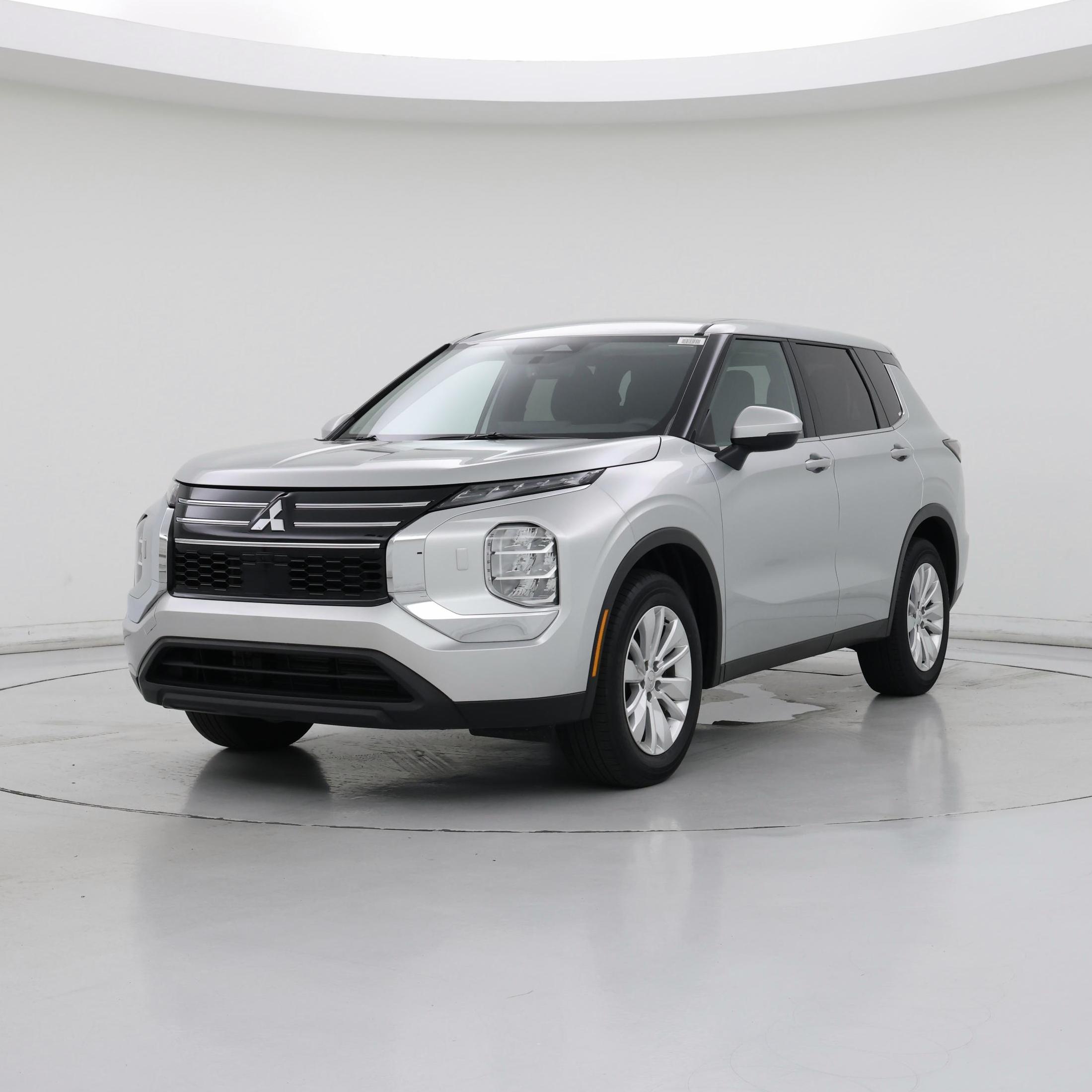 Thumbnail: 2025 Mitsubishi Outlander - 4