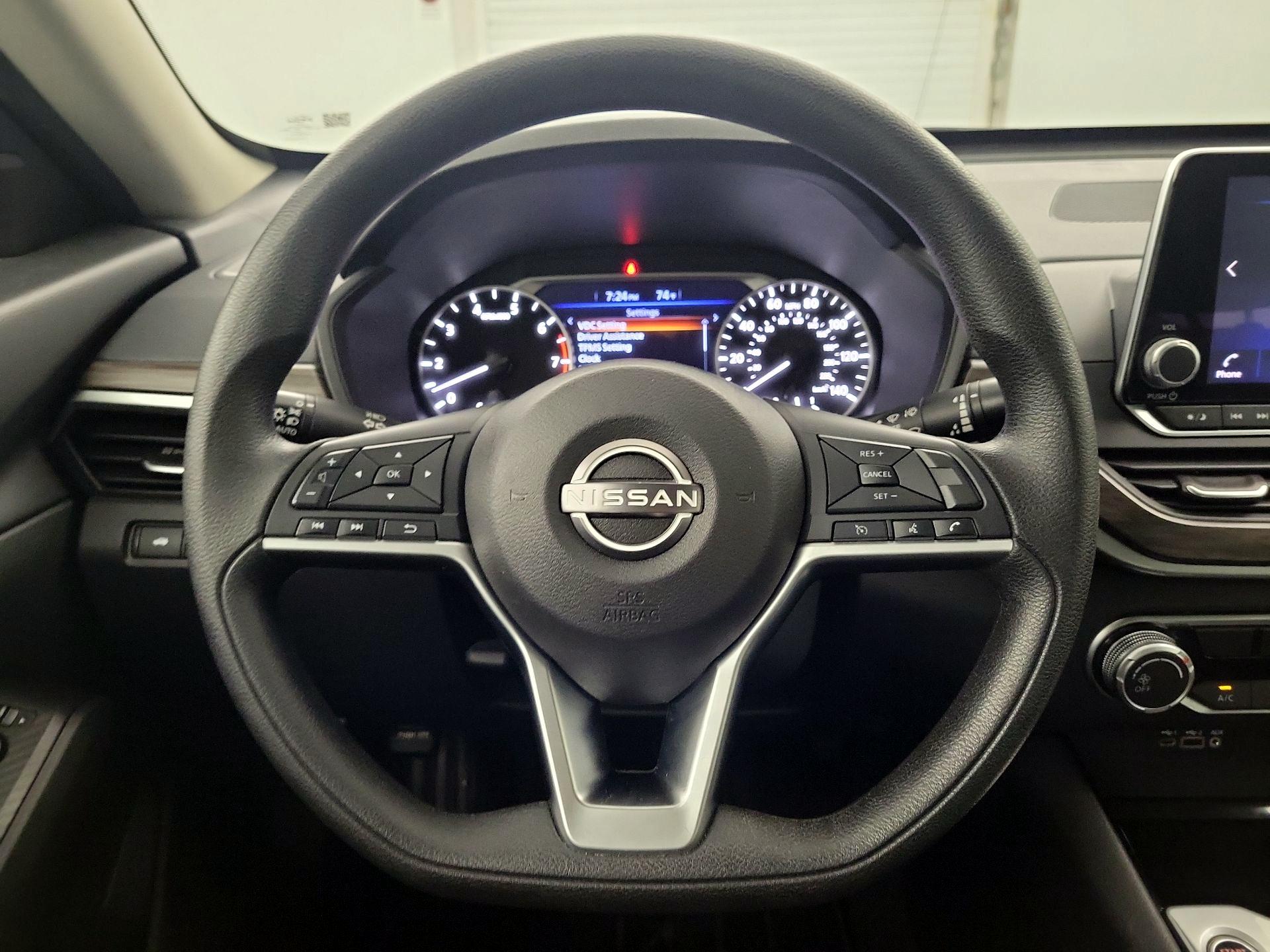 Thumbnail: 2024 Nissan Altima - 10