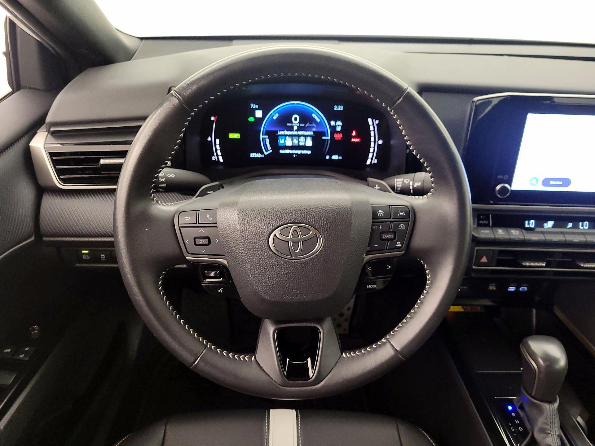 Thumbnail: 2025 Toyota Camry - 10