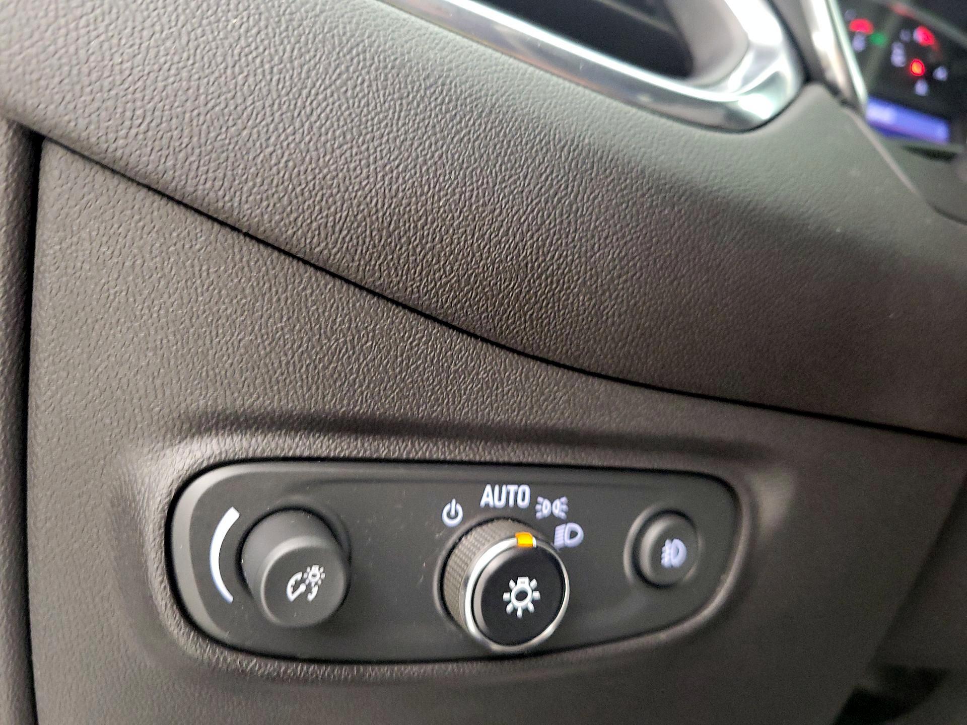 Thumbnail: 2021 Chevrolet Equinox - 13