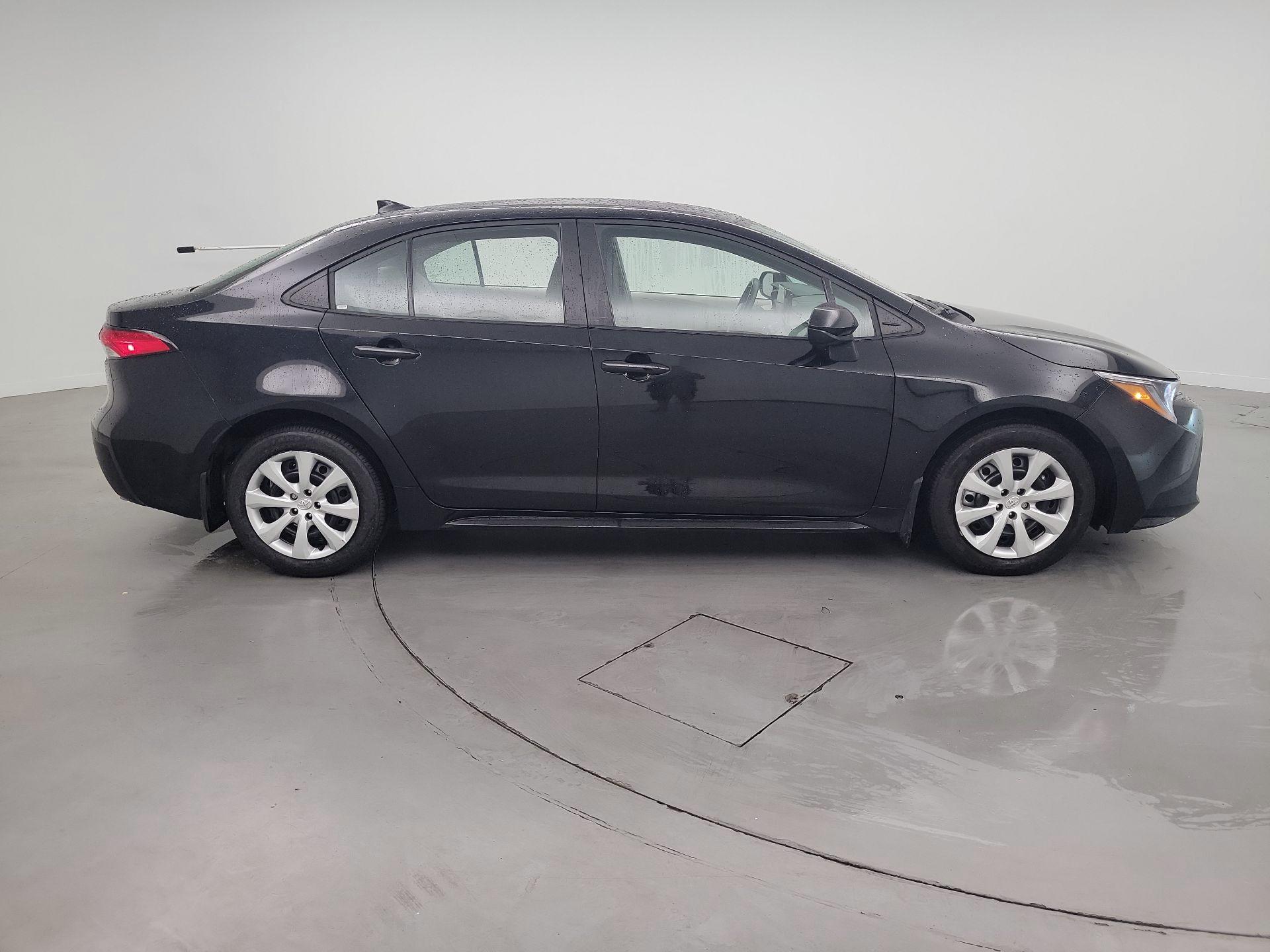 Thumbnail: 2025 Toyota Corolla - 4