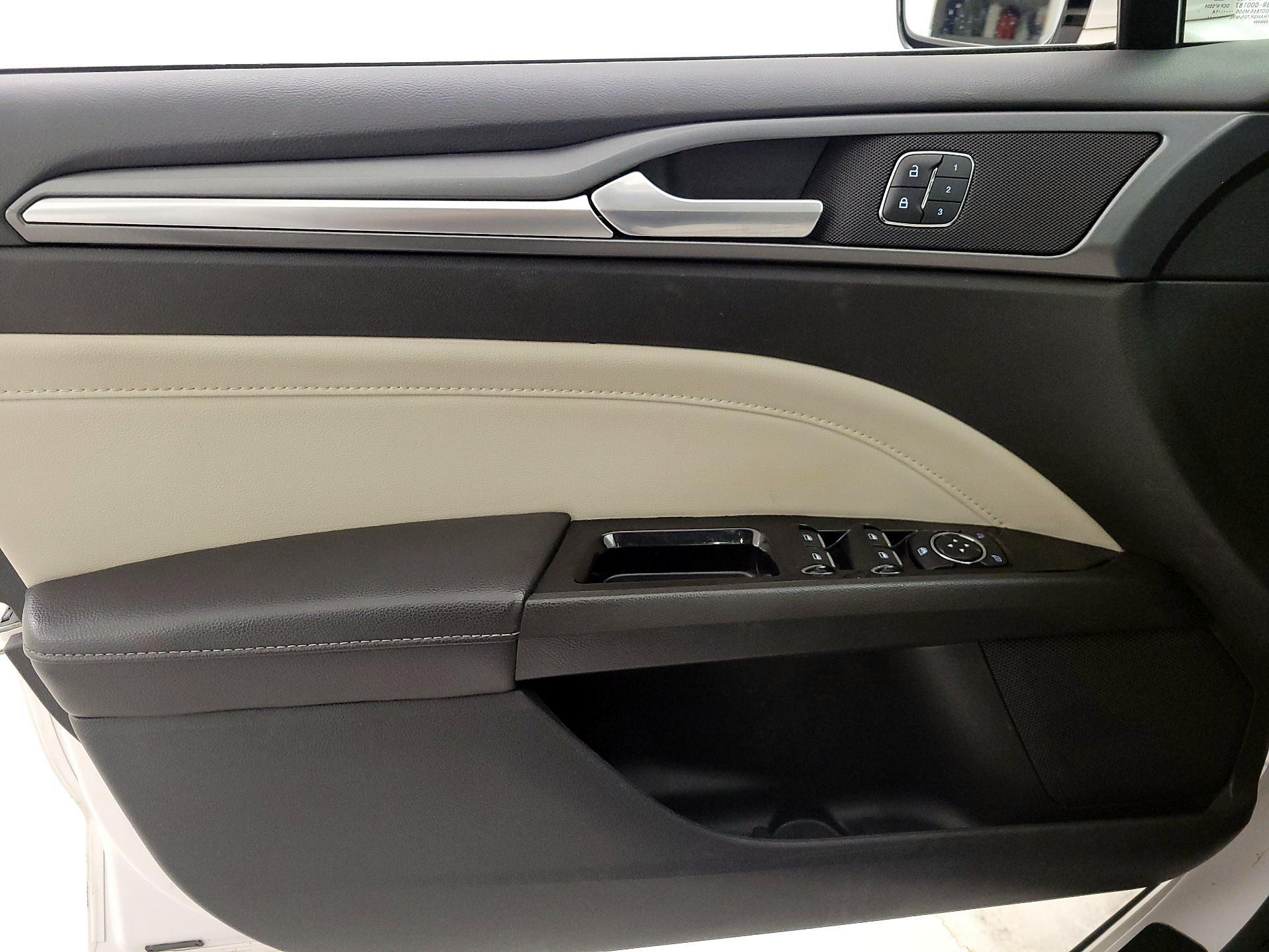 Thumbnail: 2014 Ford Fusion - 12