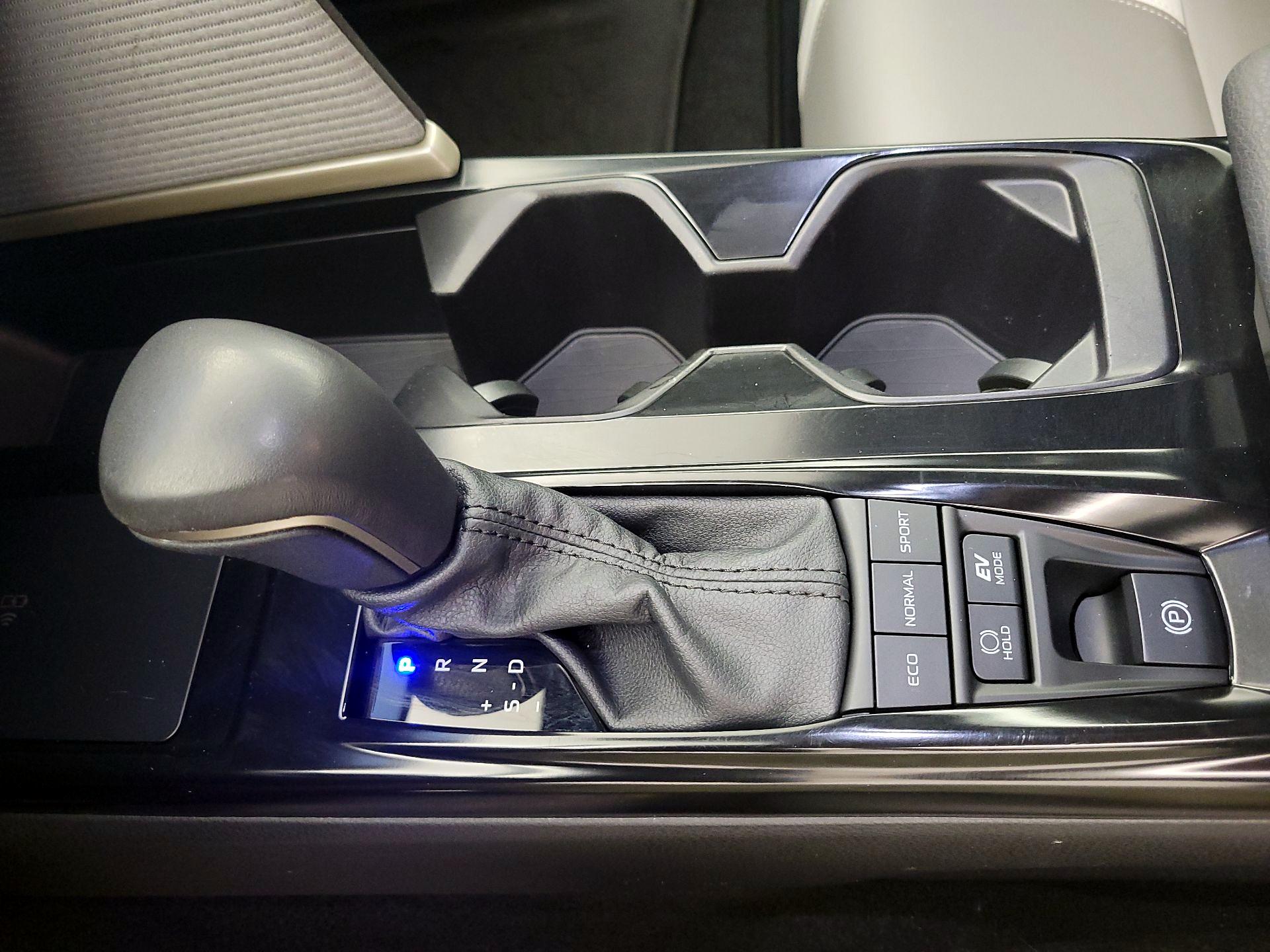 Thumbnail: 2025 Toyota Camry - 17