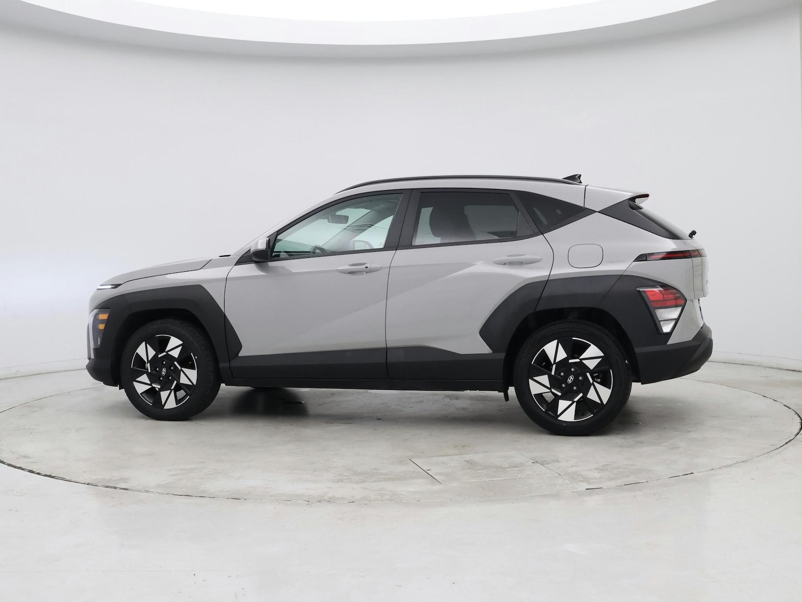 2025 Hyundai Kona SEL - Photo 4