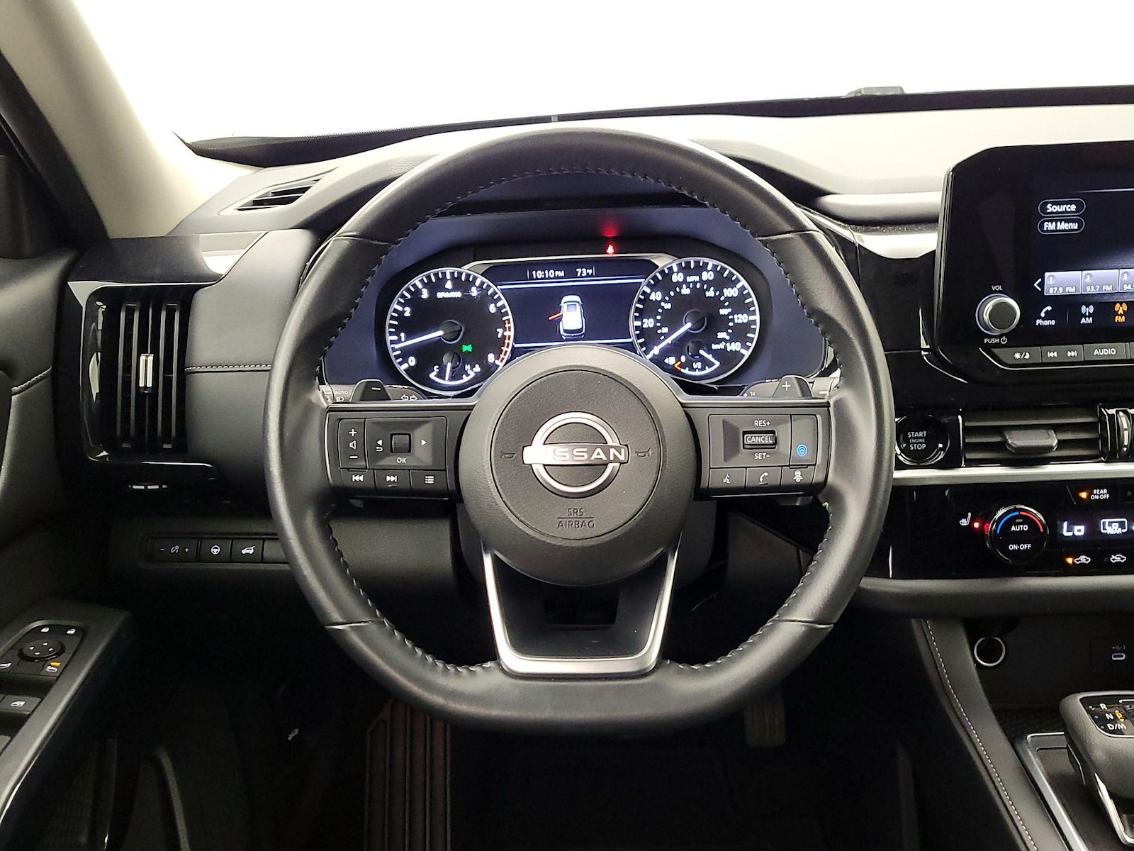 2025 Nissan Pathfinder SV - Photo 11