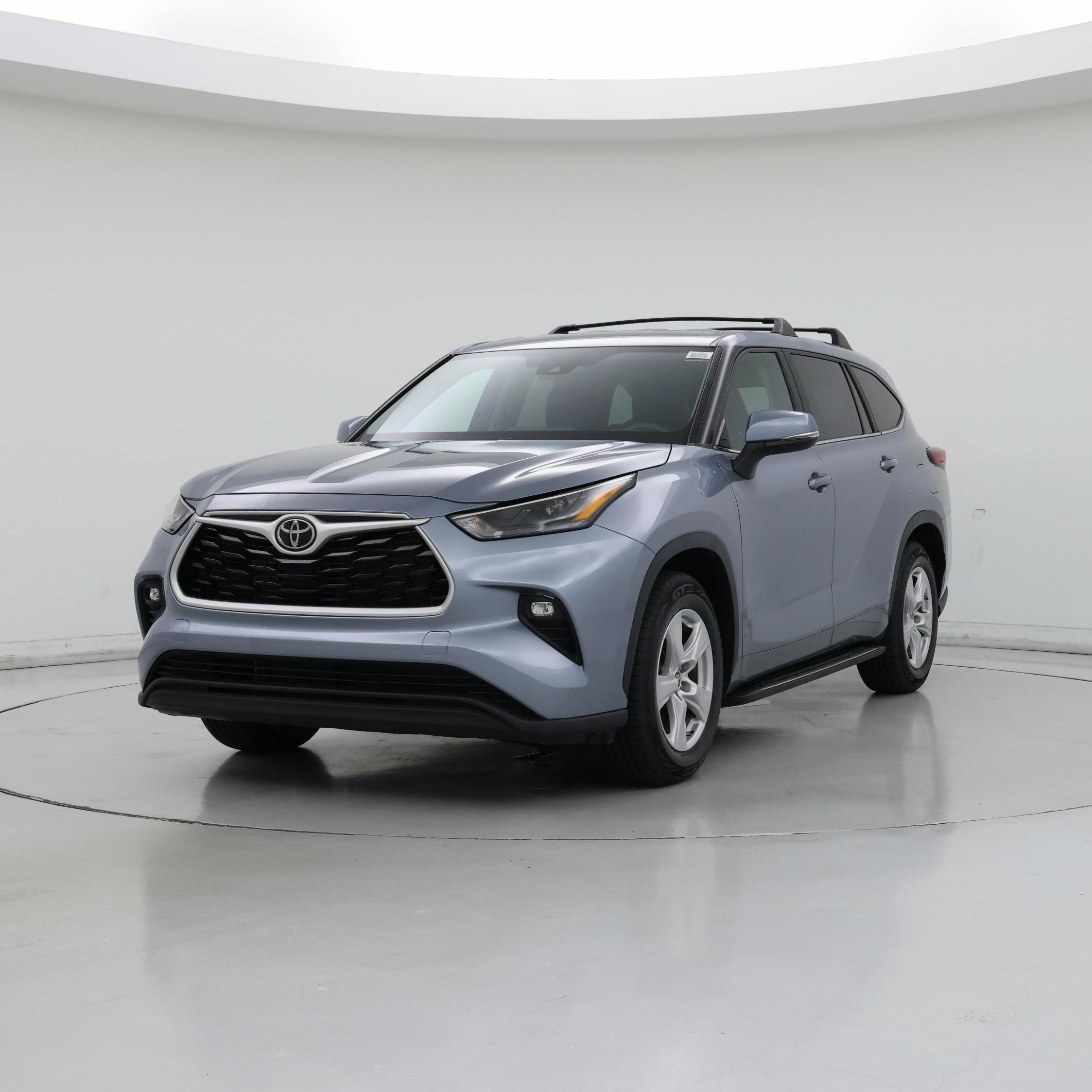 Thumbnail: 2023 Toyota Highlander - 4